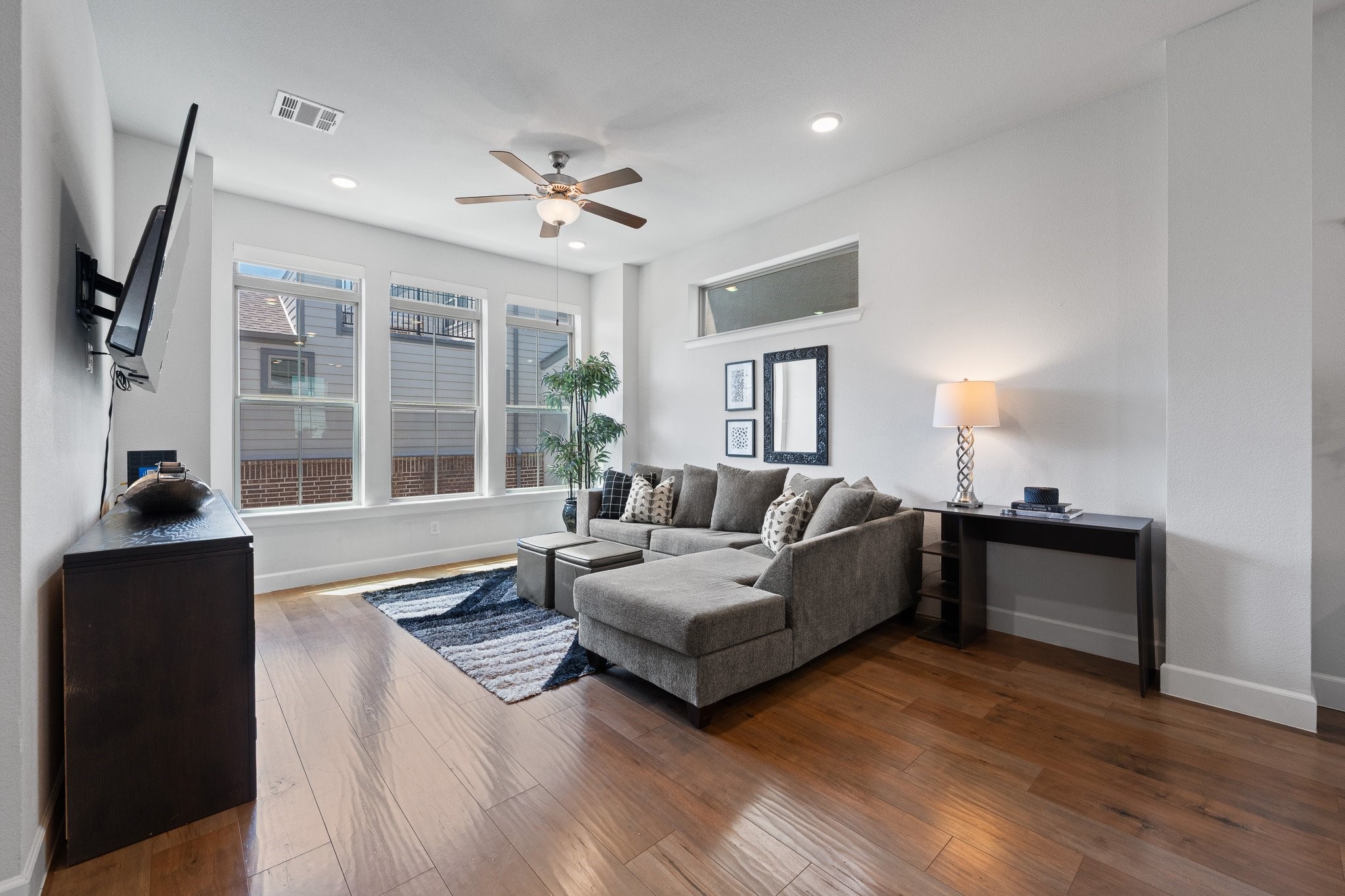 2739 Flowering Peach Lane