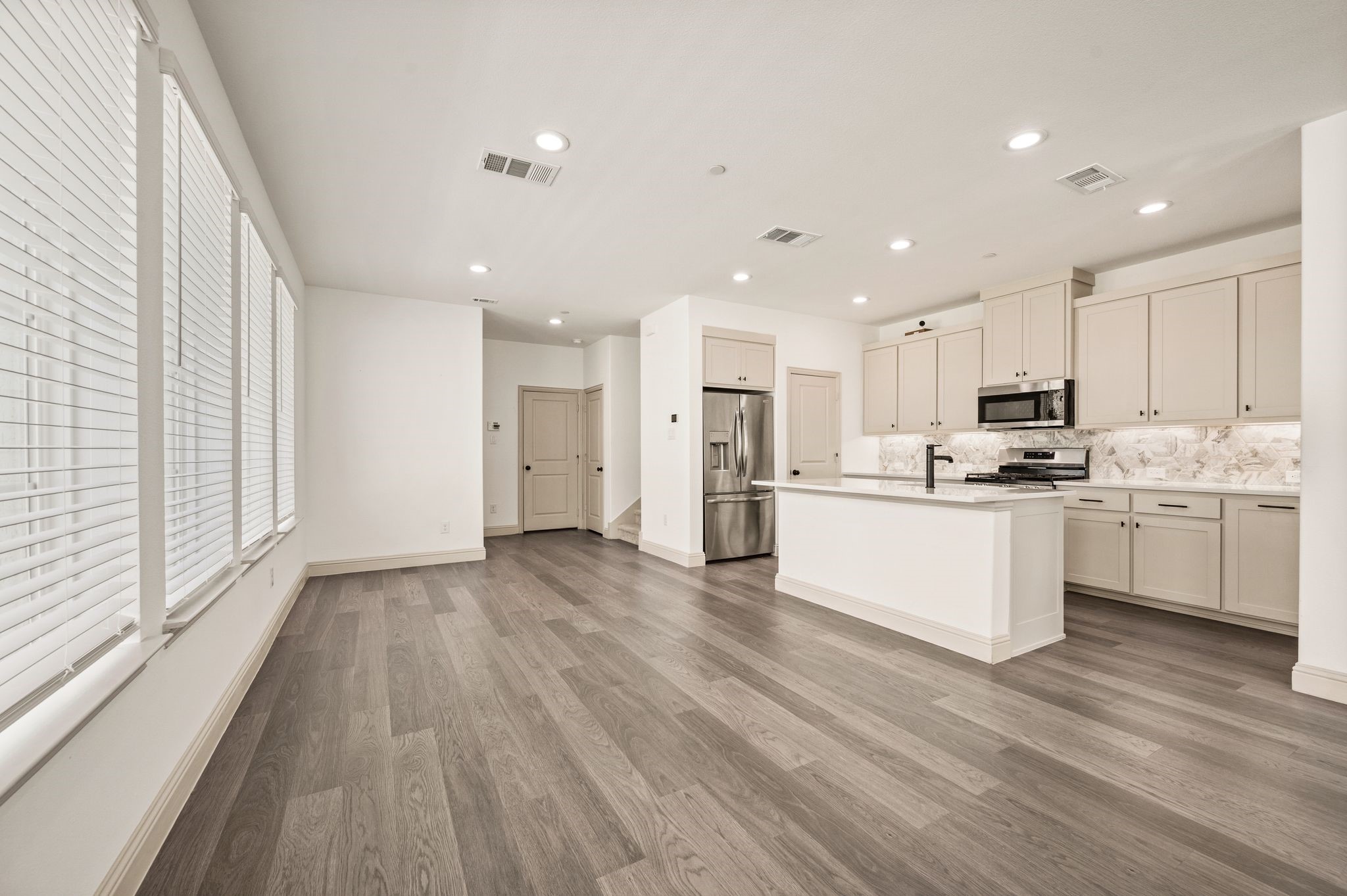 4348 James Street