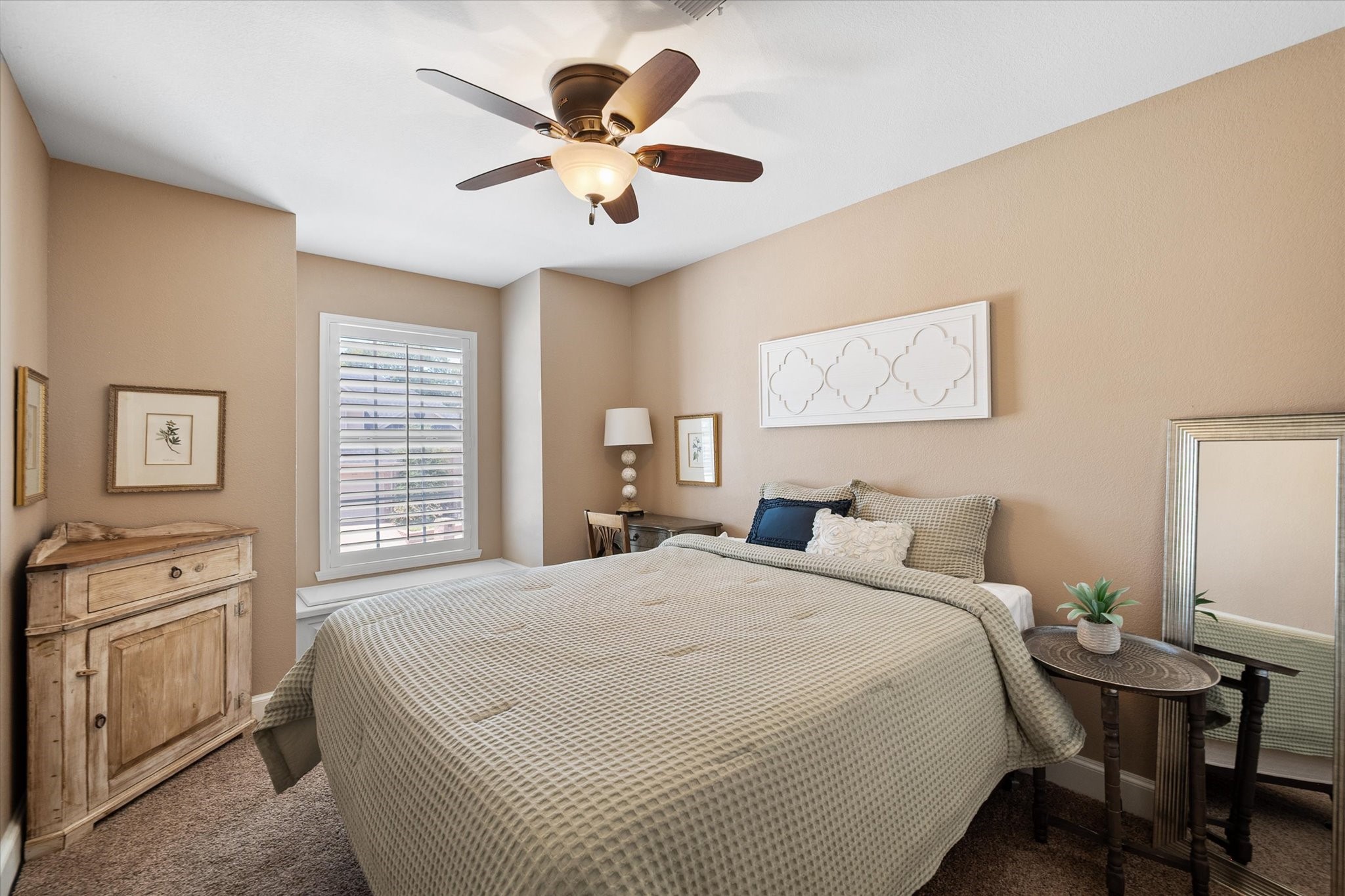 1239 Falcon Trail