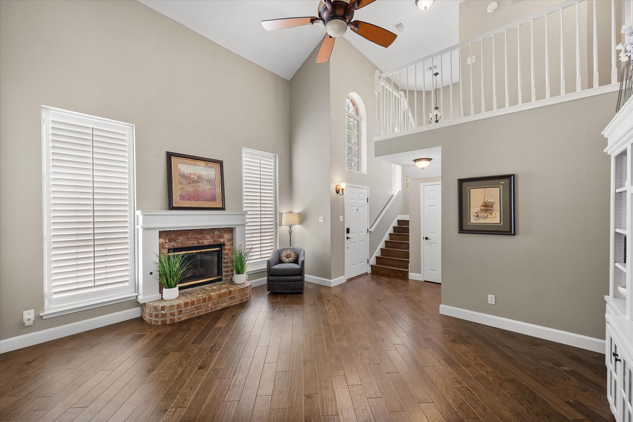 1239 Falcon Trail