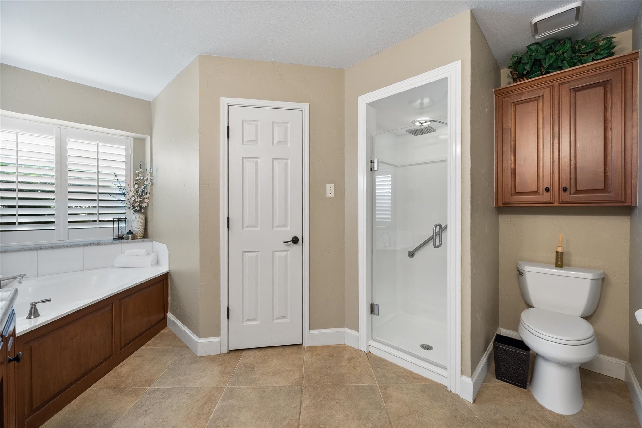 1239 Falcon Trail