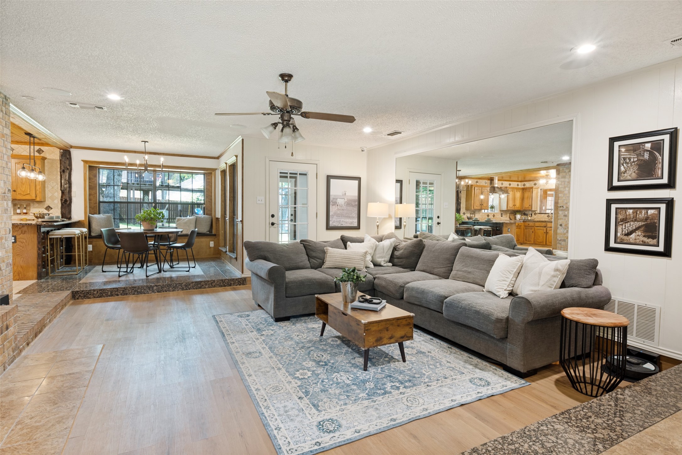 7809 Miracle Lane