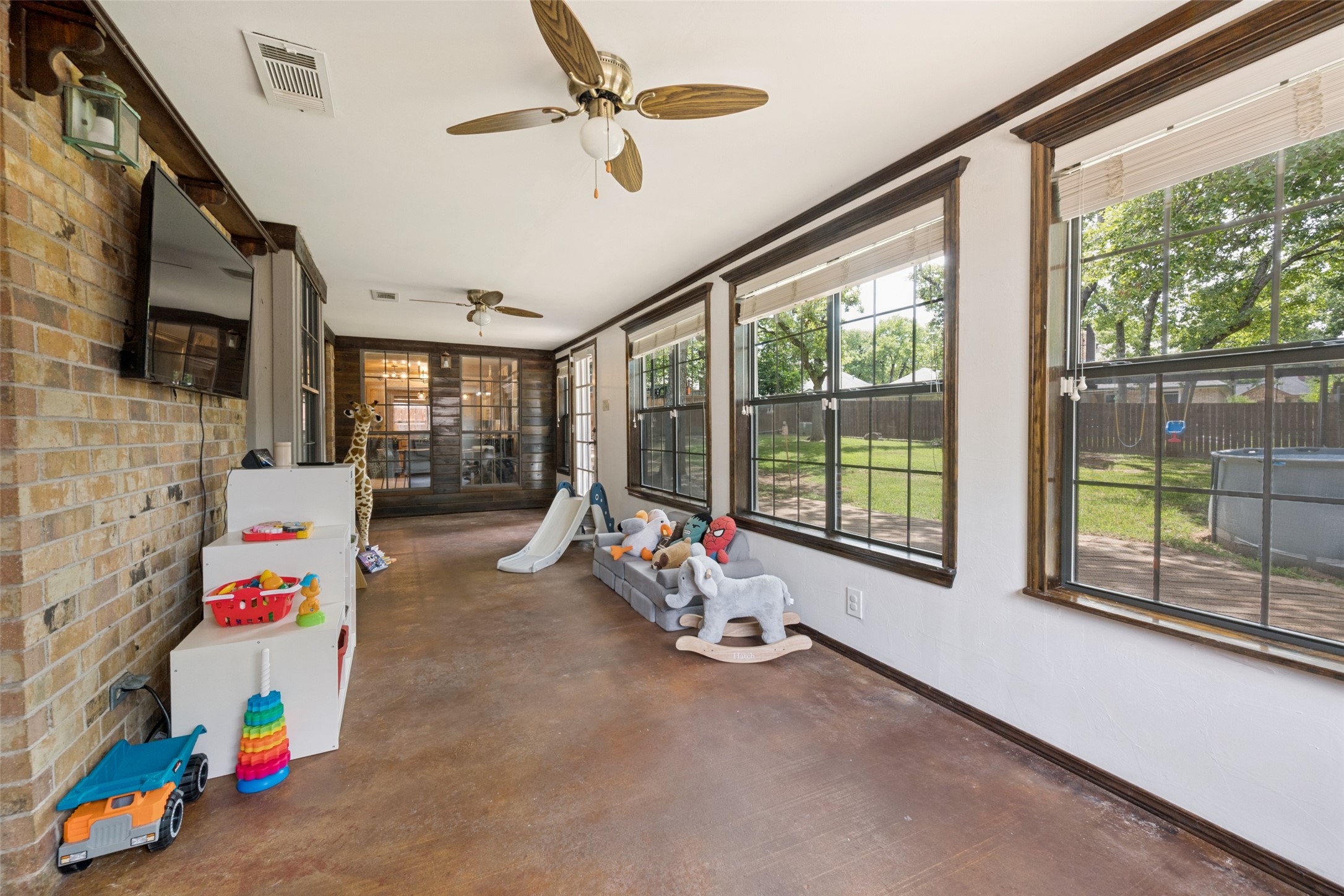 7809 Miracle Lane