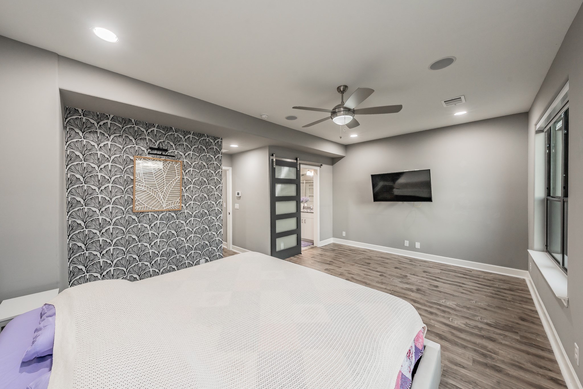 1717 Annex Avenue 302