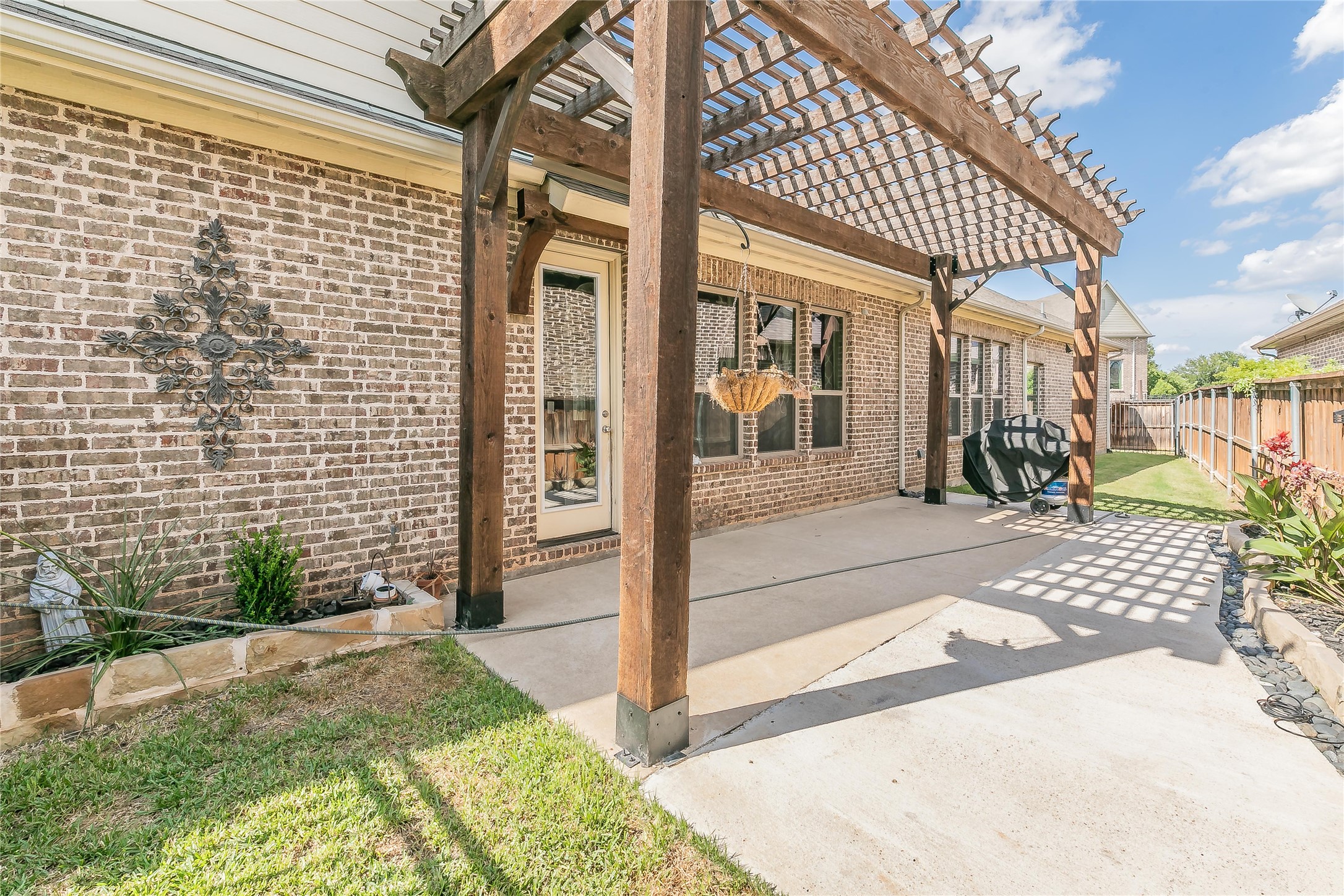 3903 Plum Vista Place