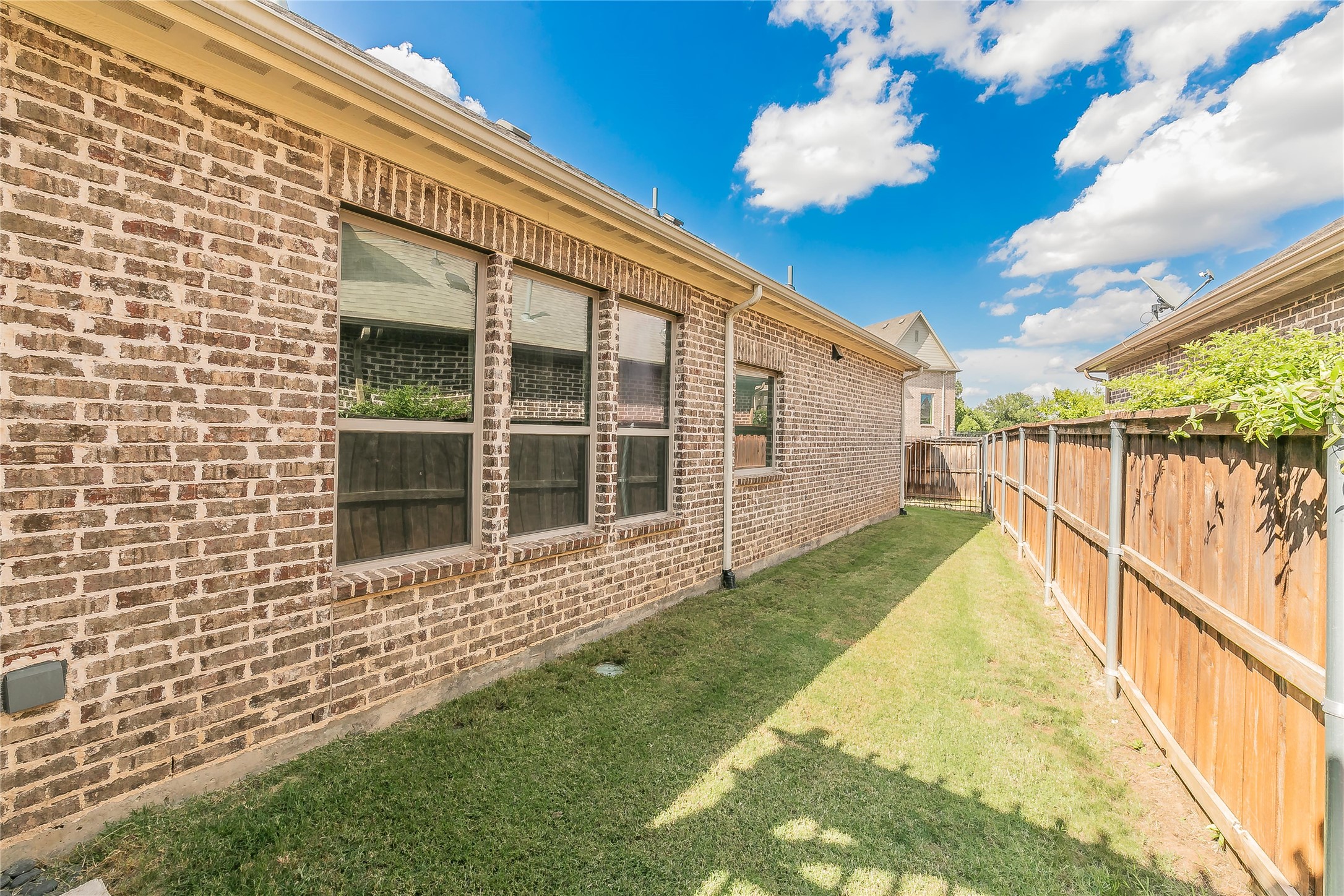 3903 Plum Vista Place