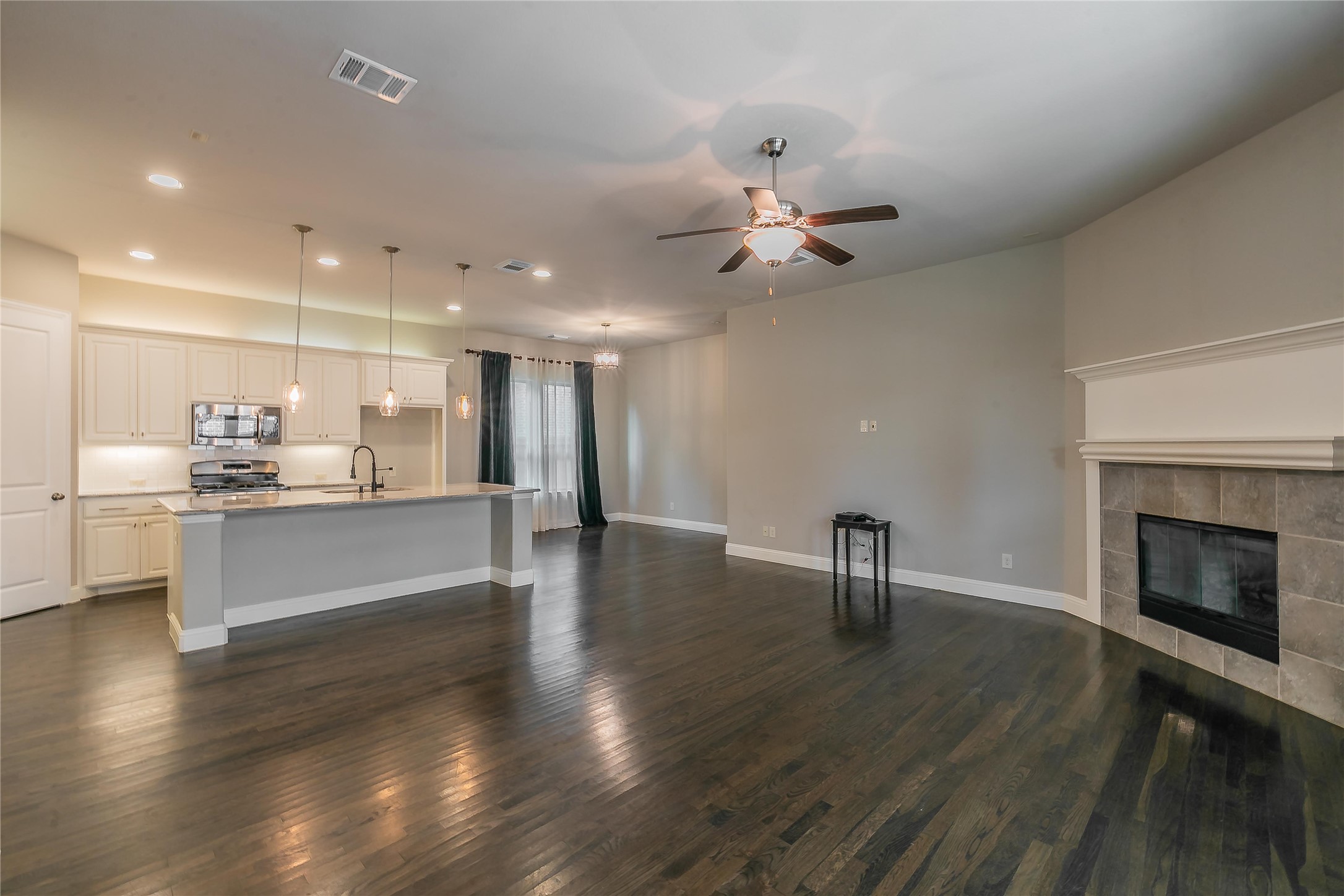 3903 Plum Vista Place