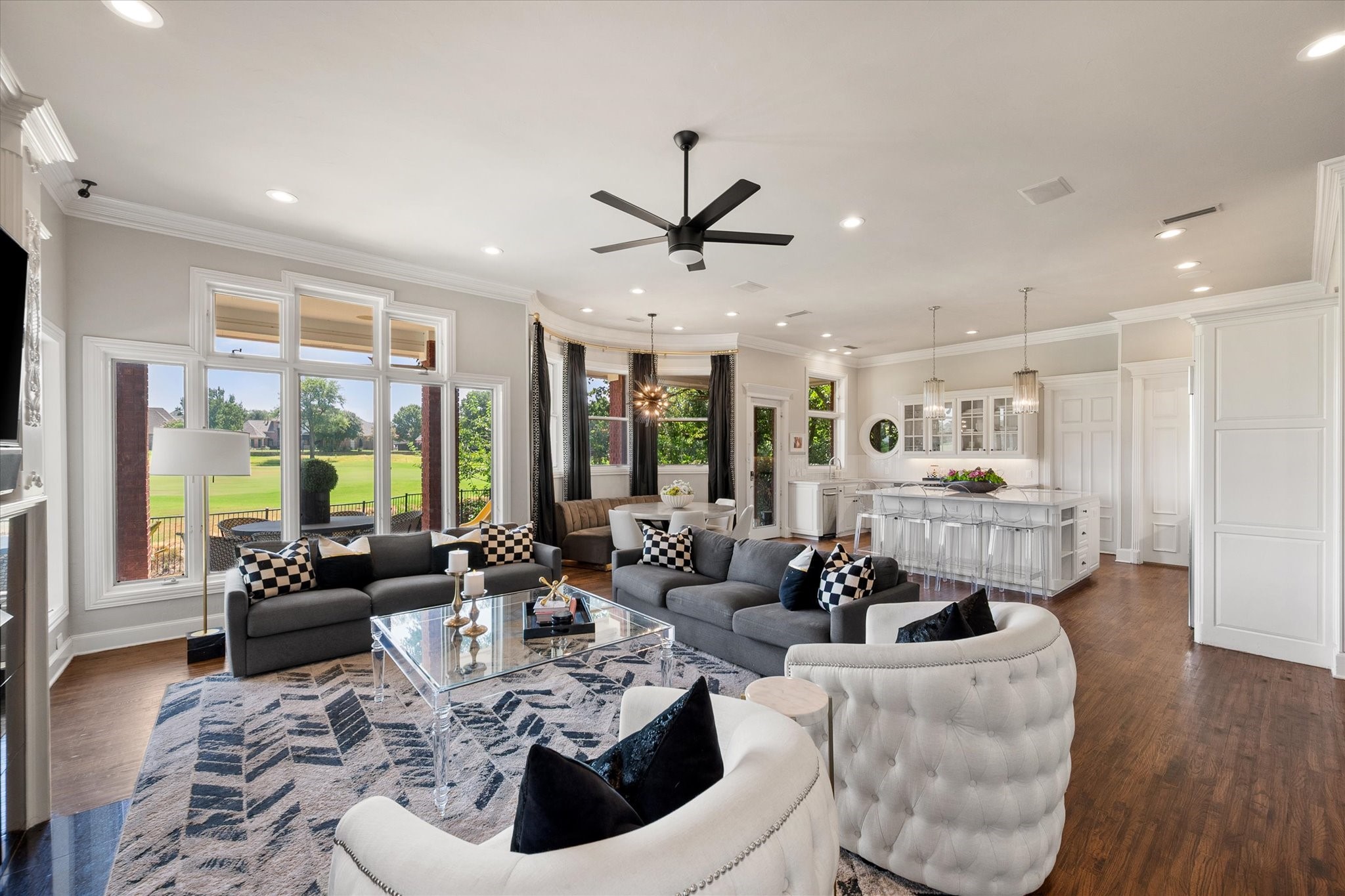 1405 Bentley Court