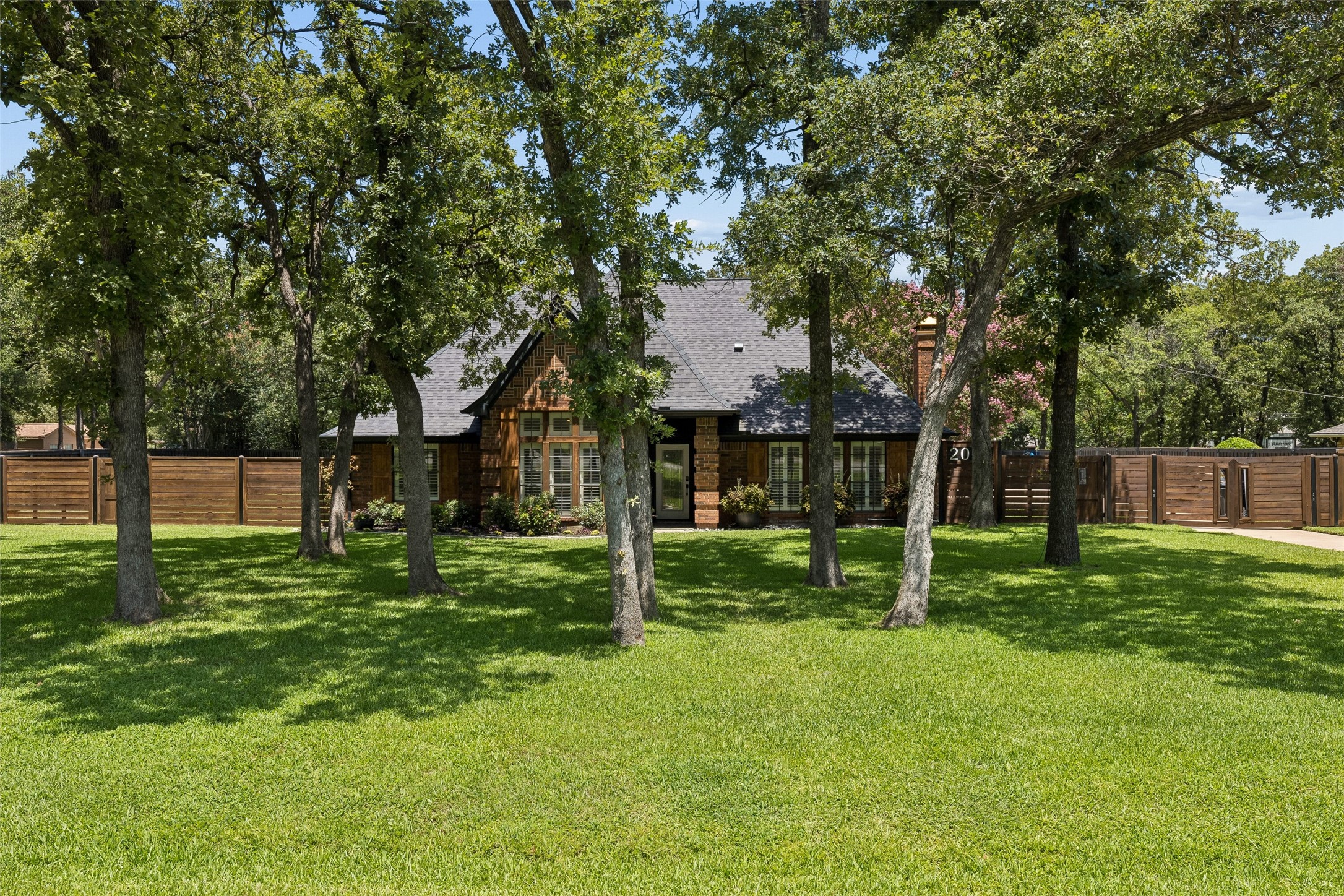2005 Greenwood Lane