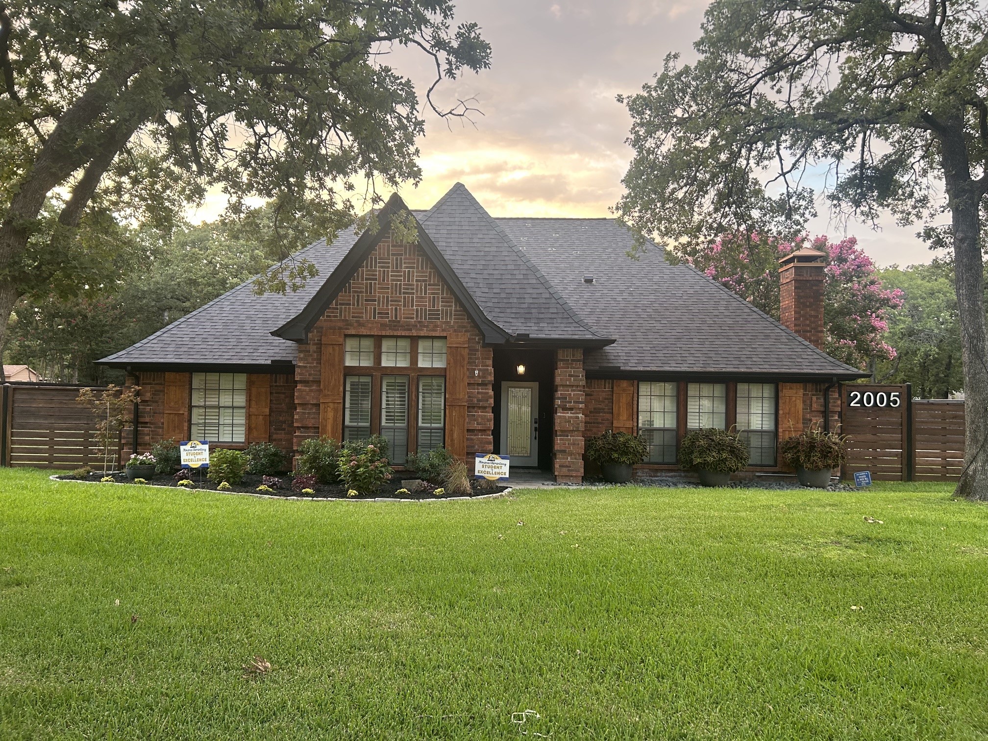 2005 Greenwood Lane