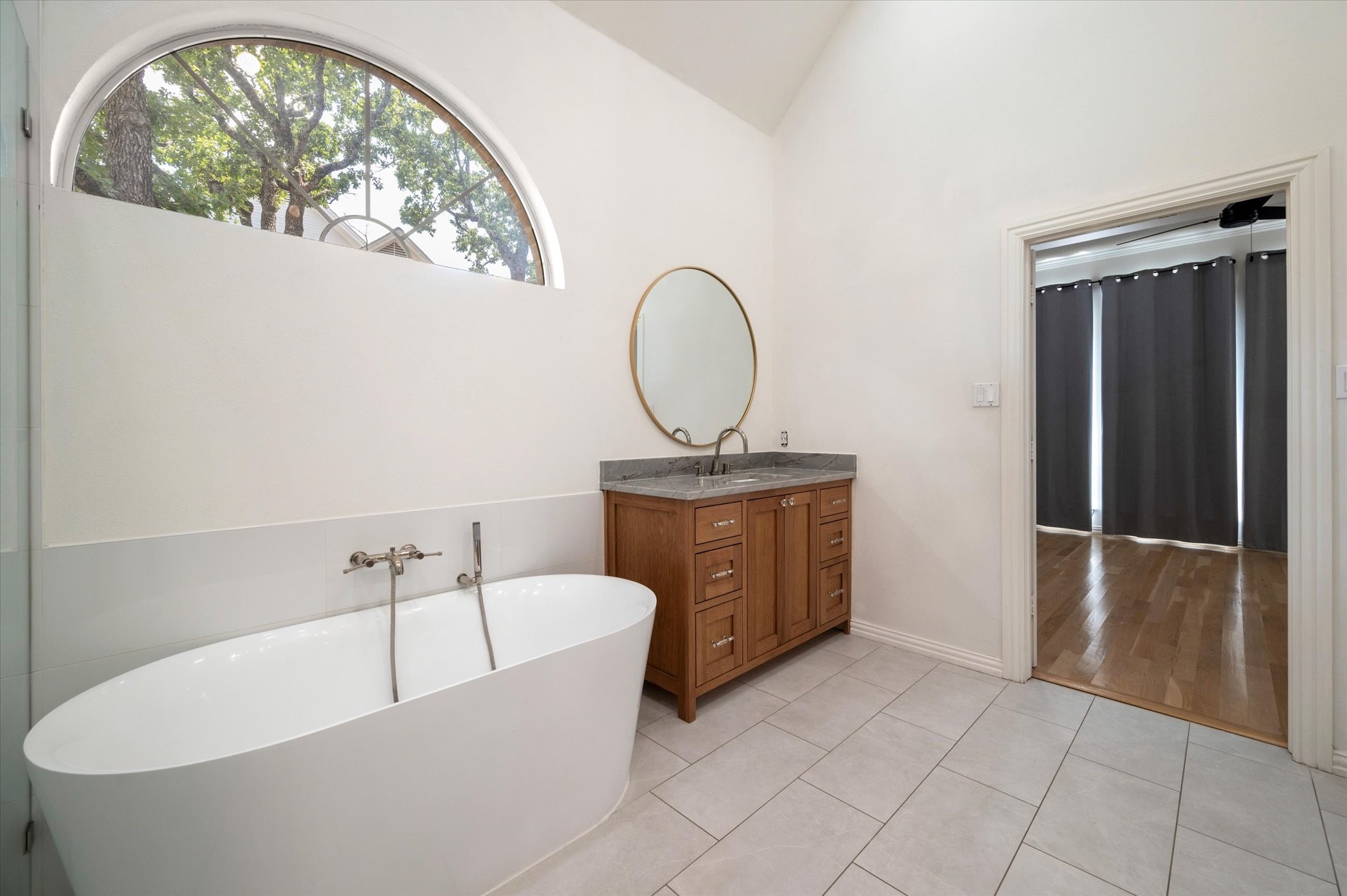 1004 Chimney Hill Trail