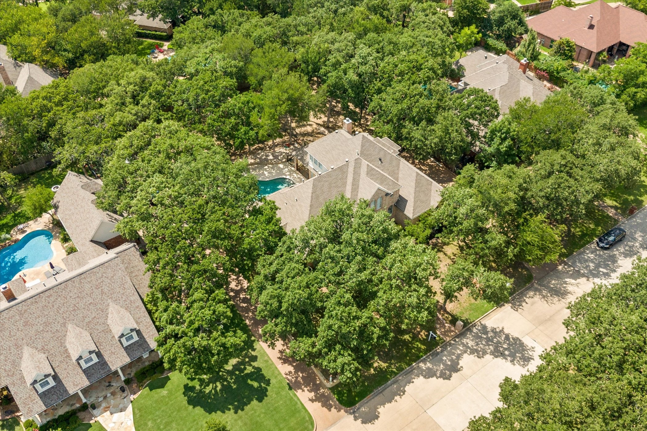 1004 Chimney Hill Trail