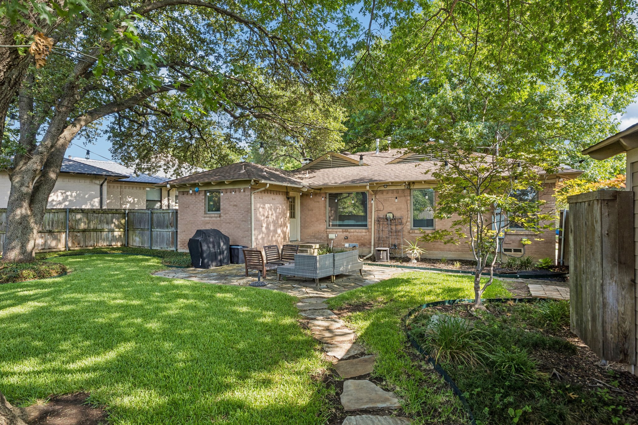 809 Brookhurst Drive