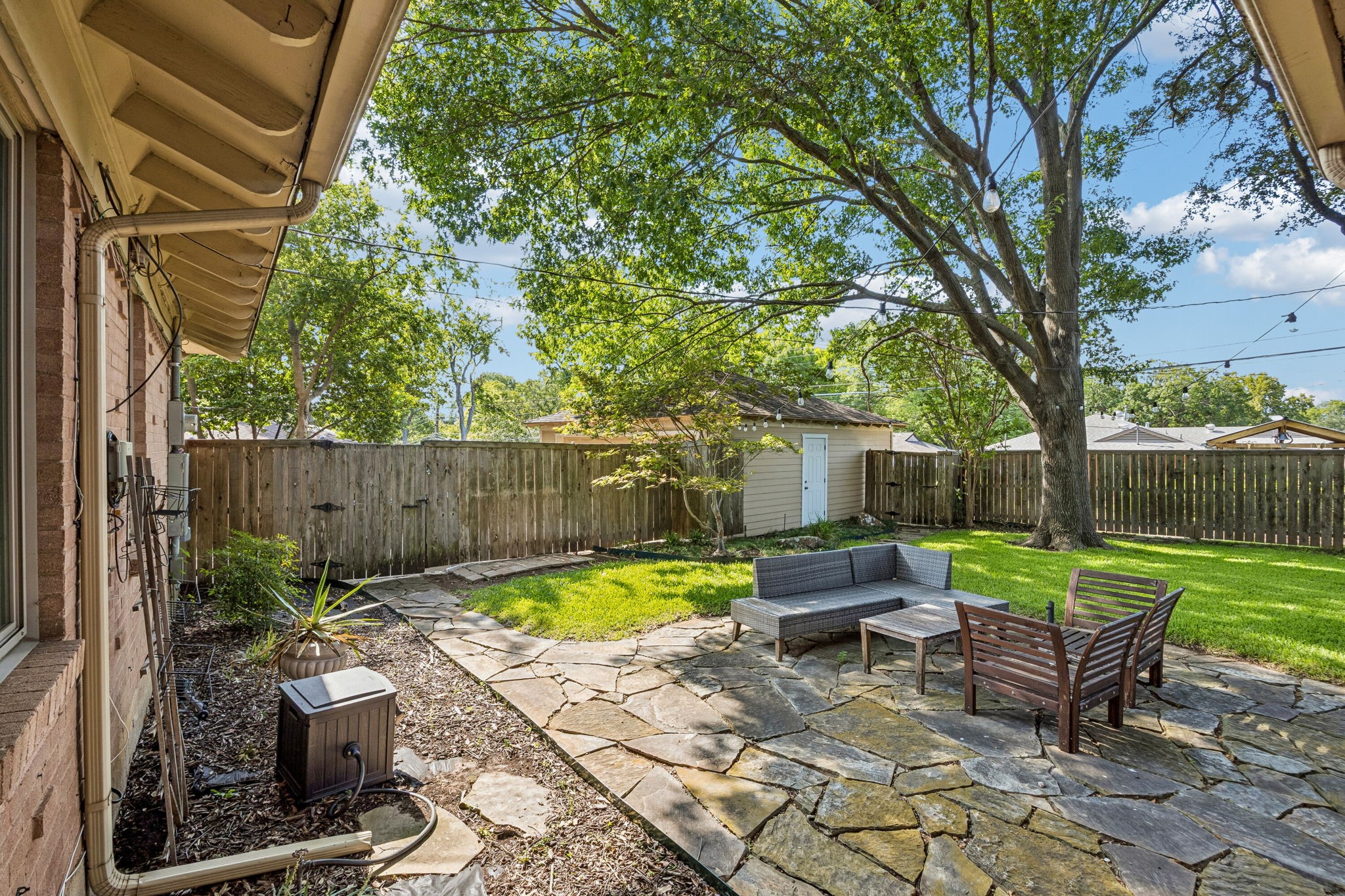 809 Brookhurst Drive