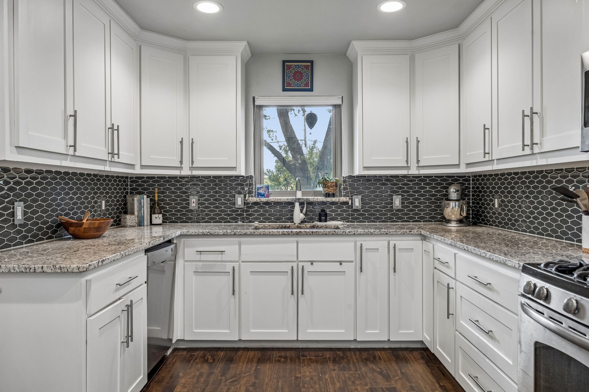 809 Brookhurst Drive