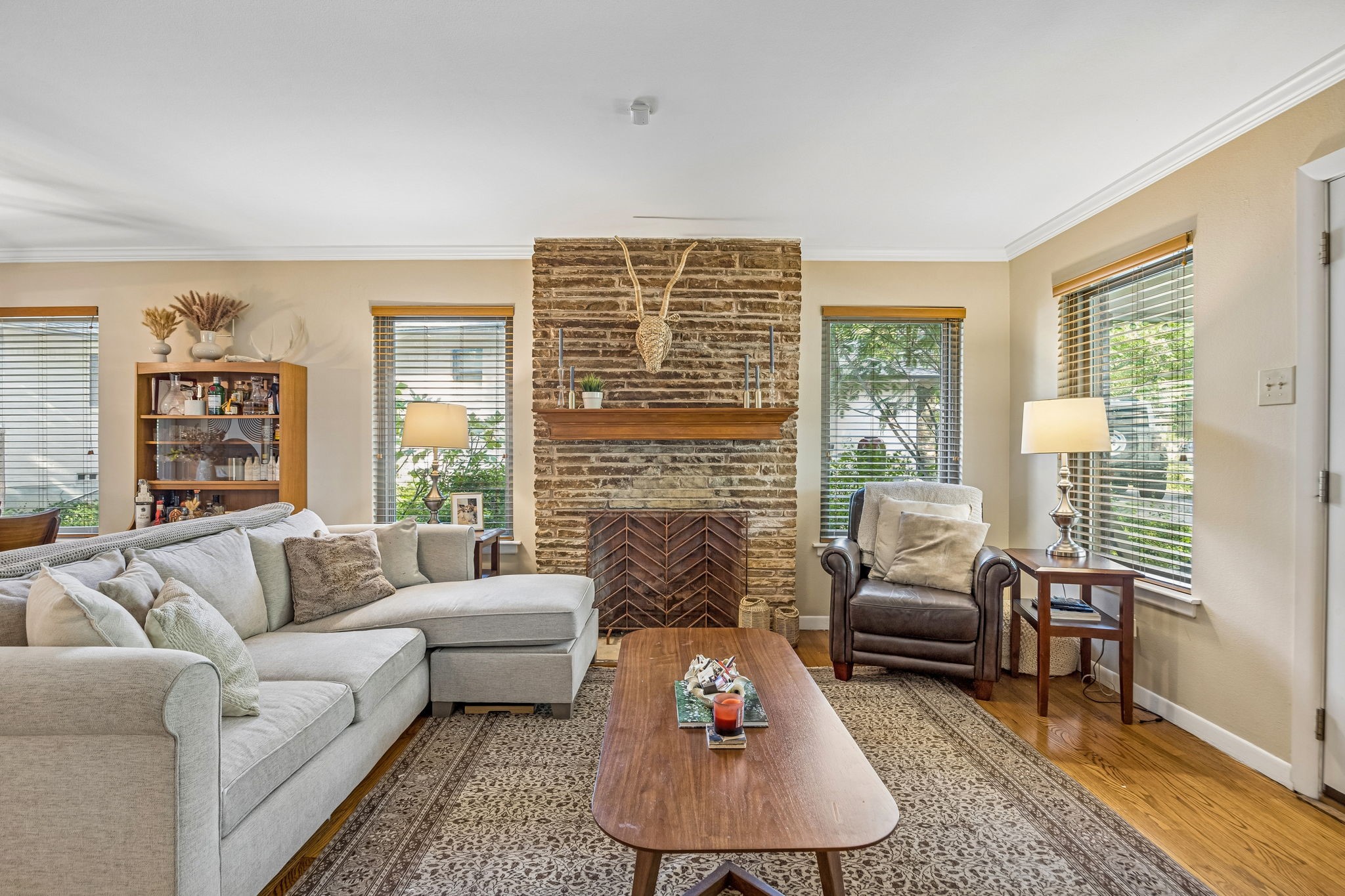 809 Brookhurst Drive