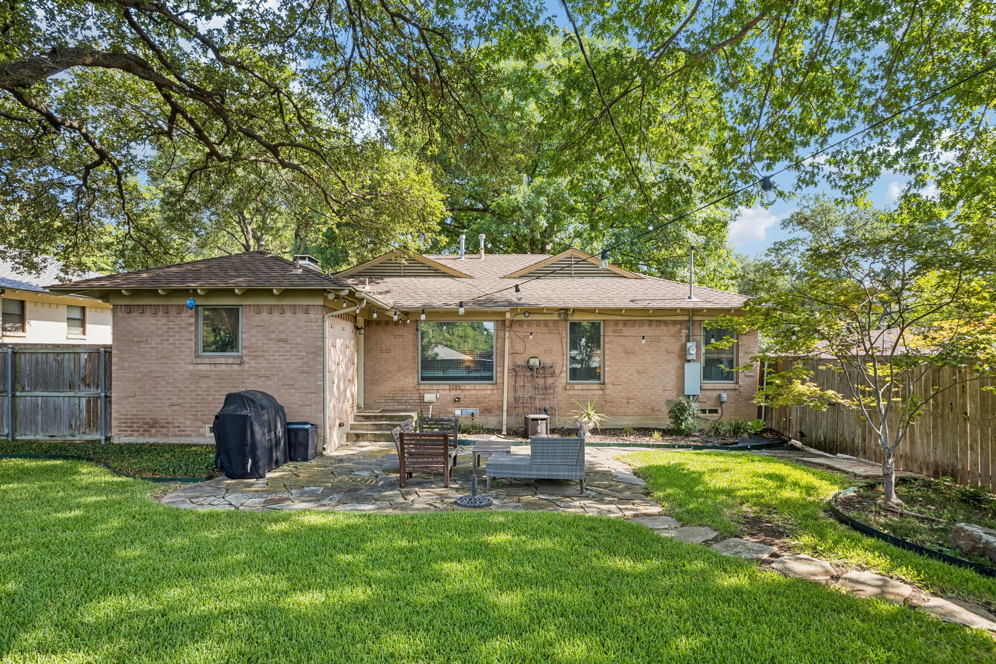 809 Brookhurst Drive