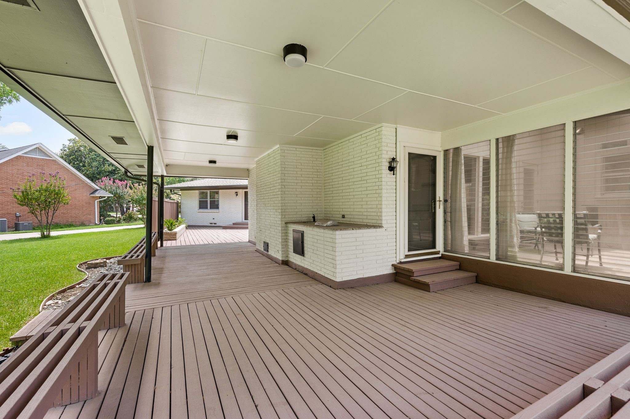 416 Brook Lane
