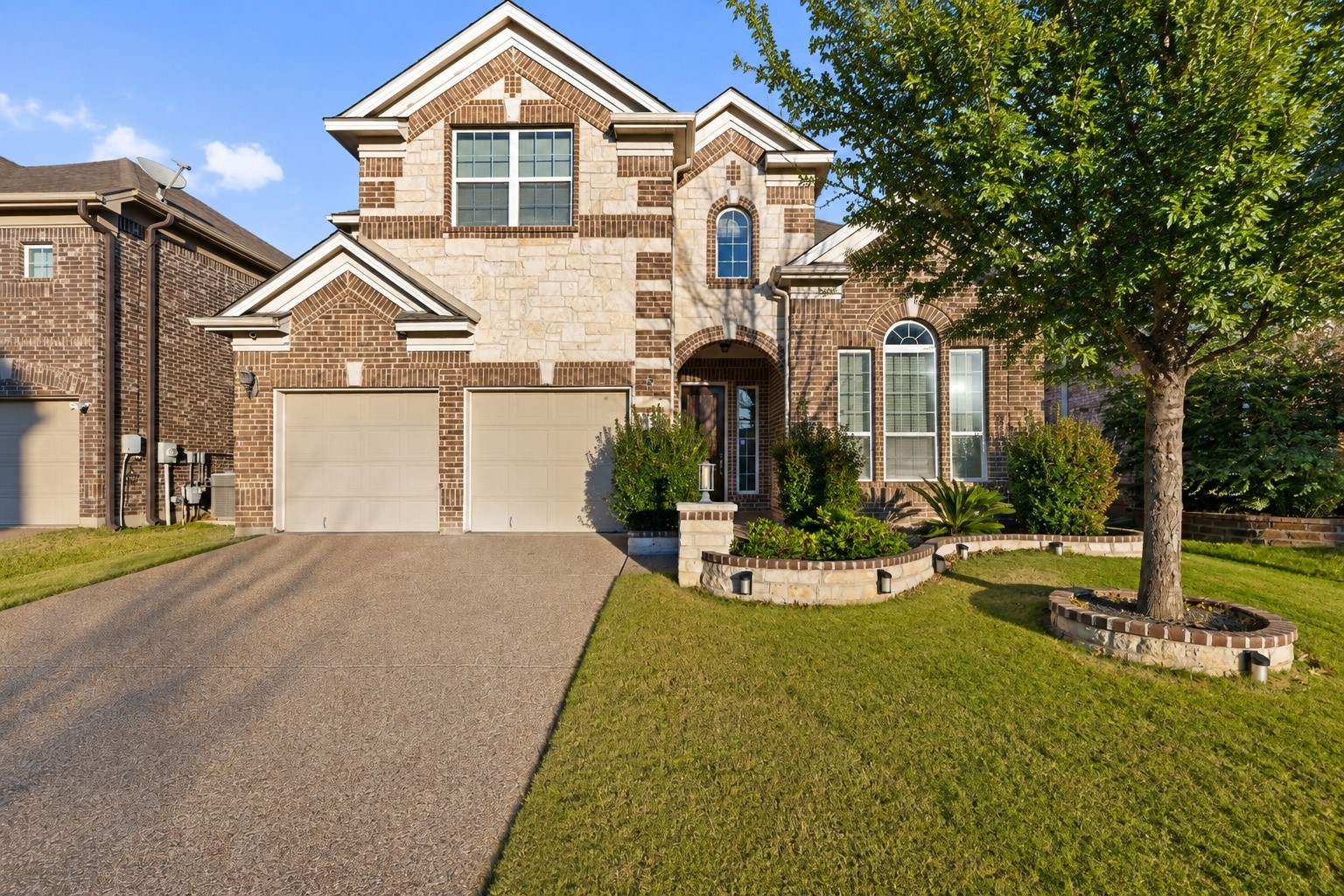 15520 Mayflower Trail