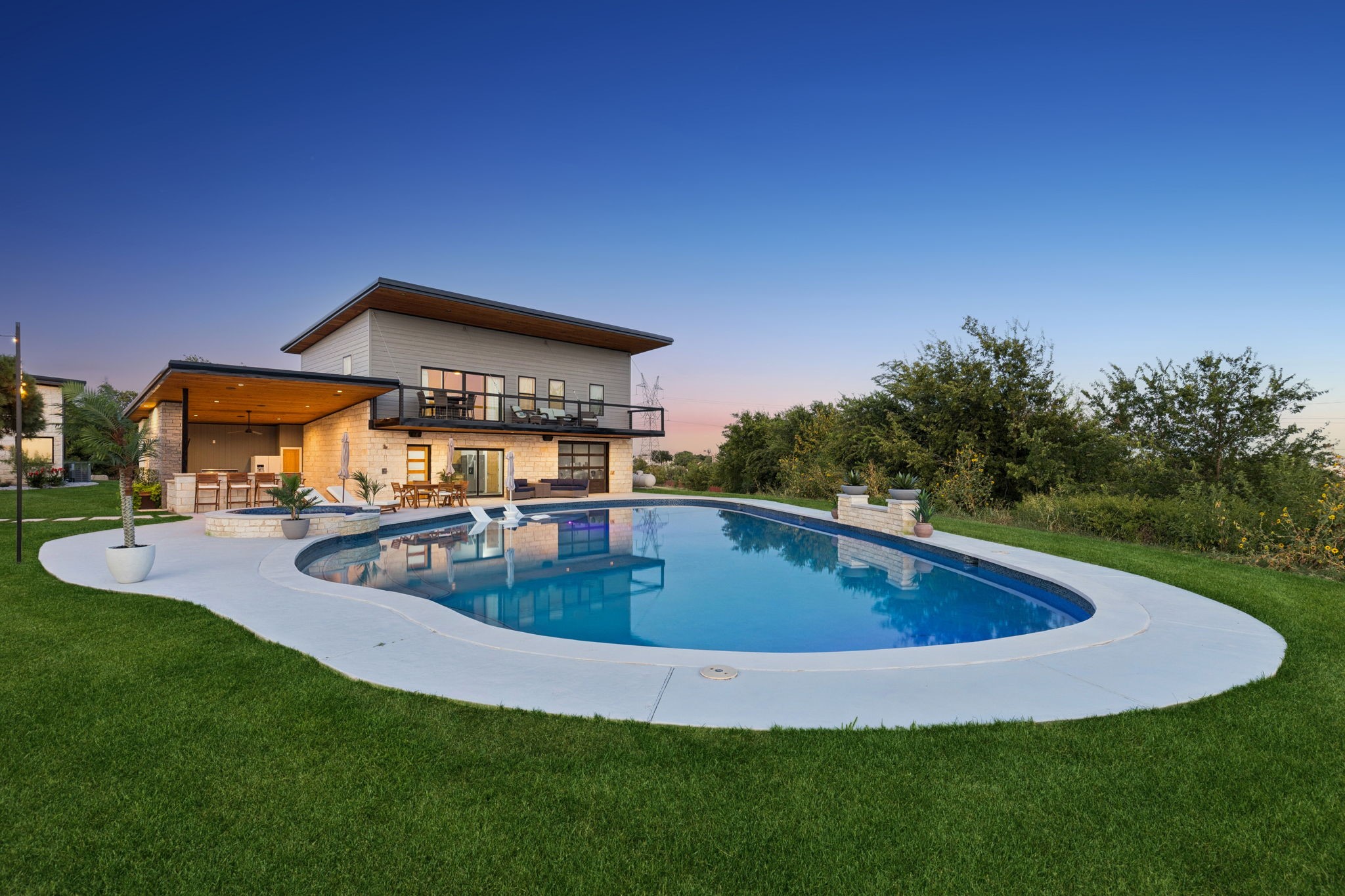 2216 Virginia Lane
