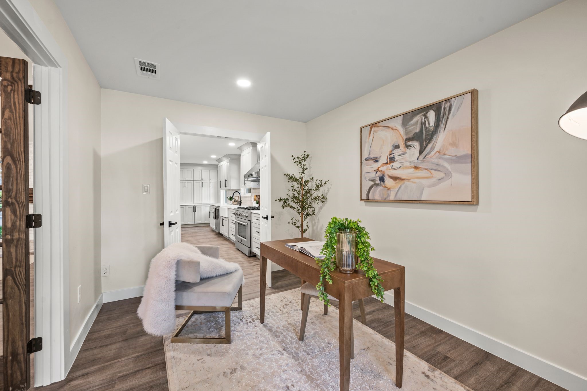 3208 Timberview Road