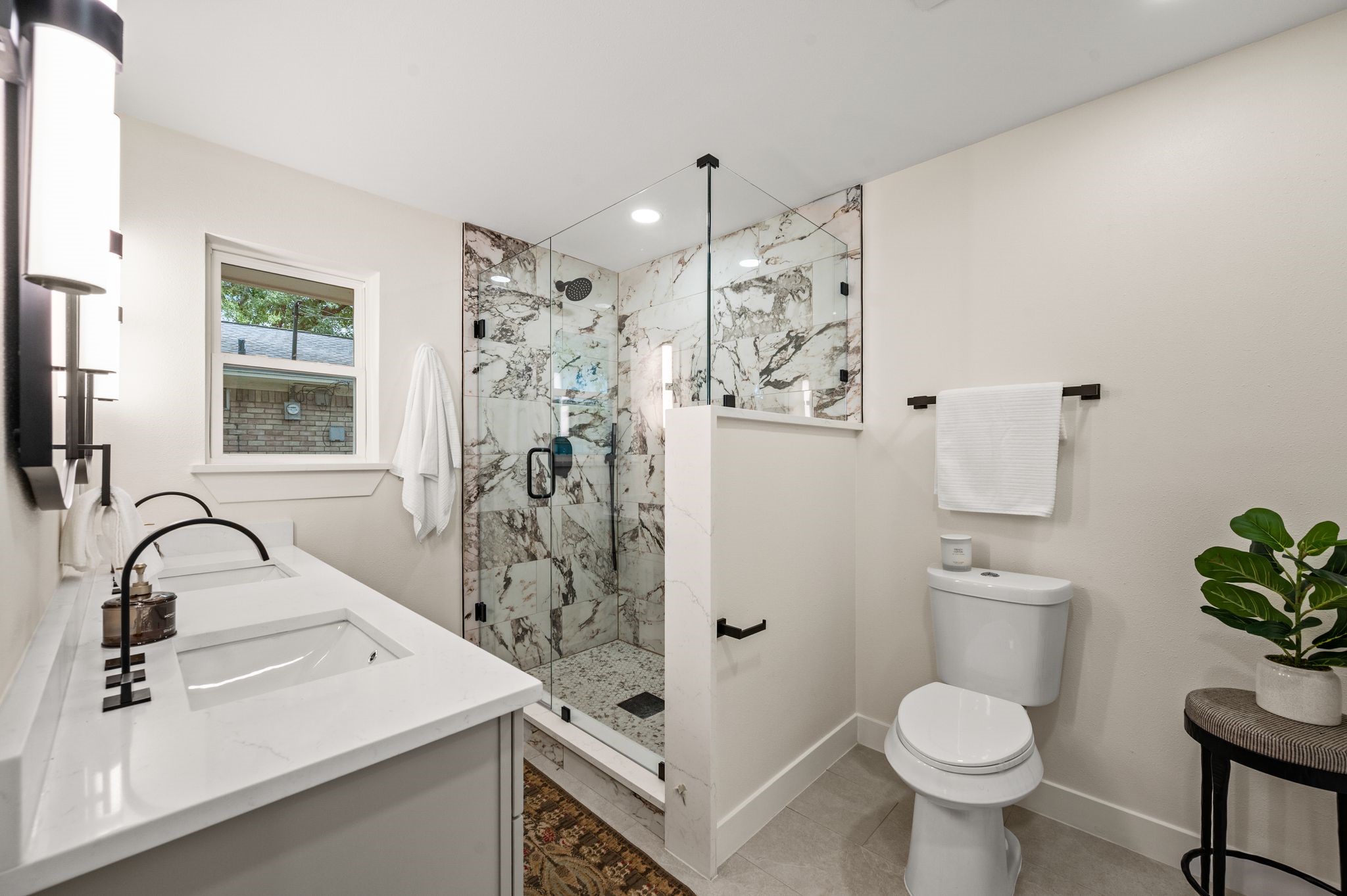 3208 Timberview Road