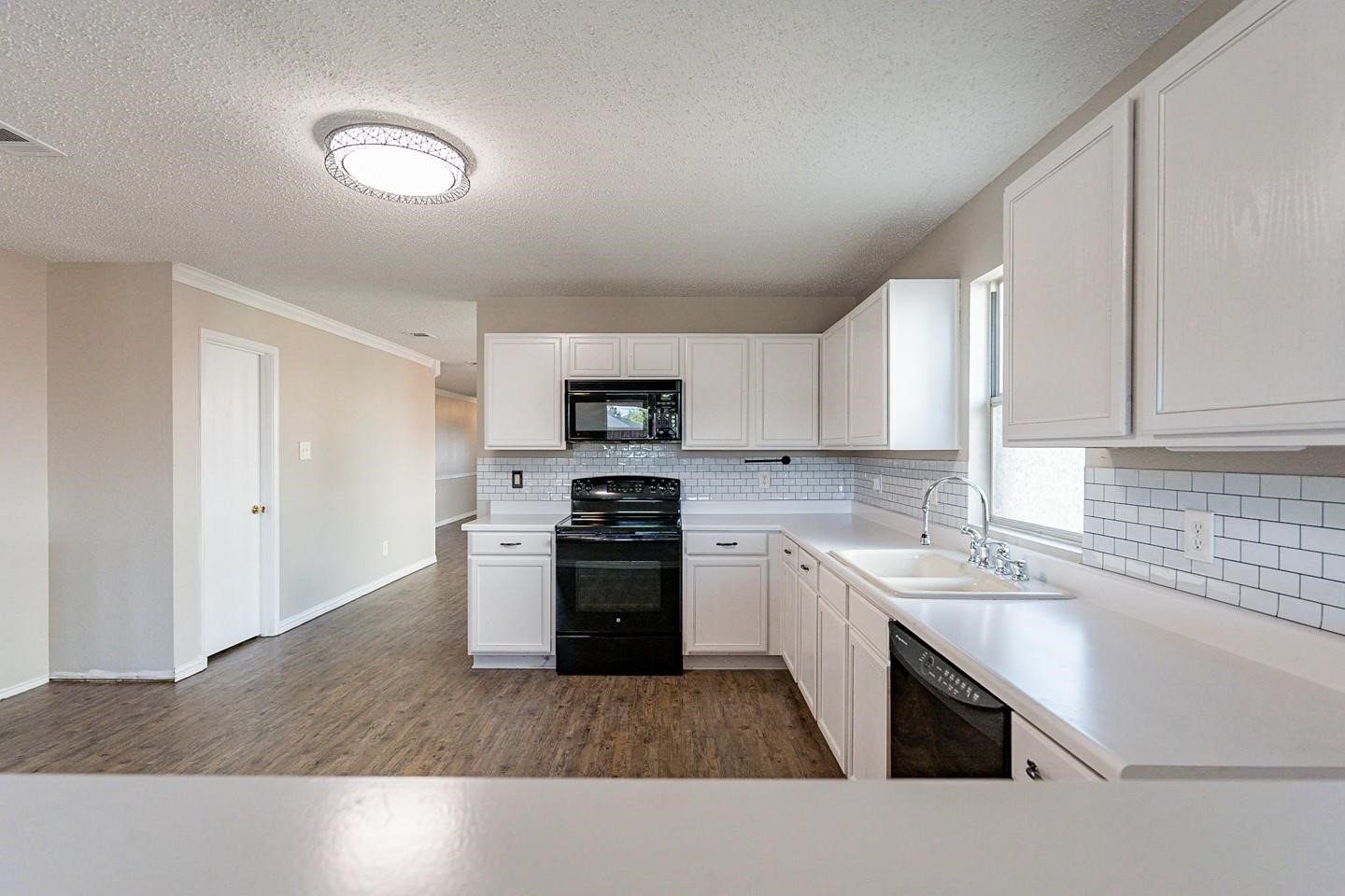 5432 Camarillo Drive