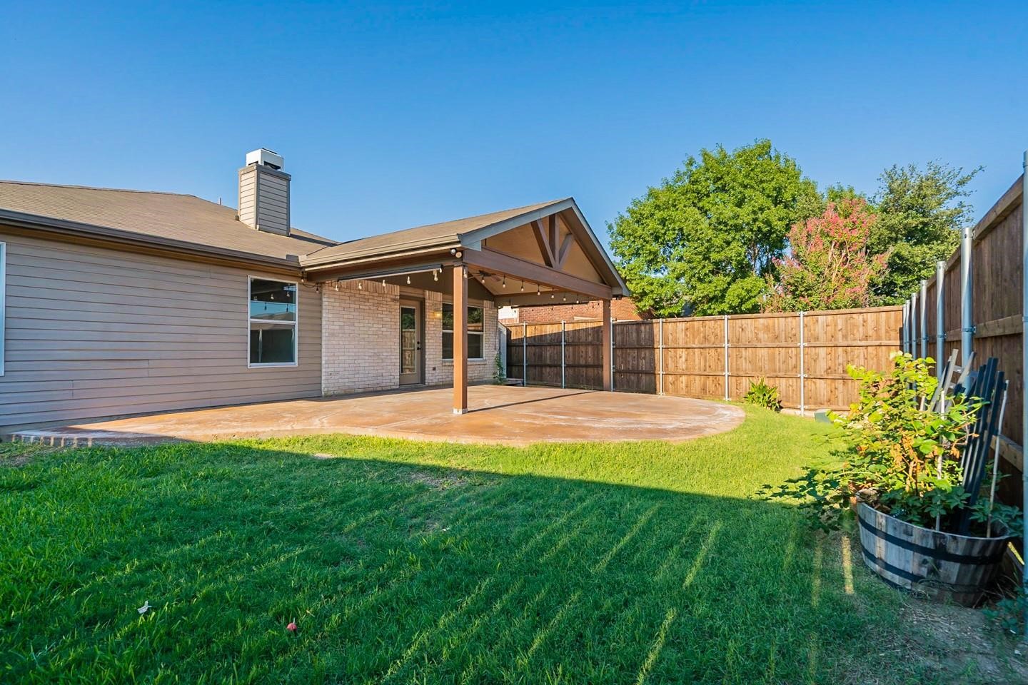 5432 Camarillo Drive
