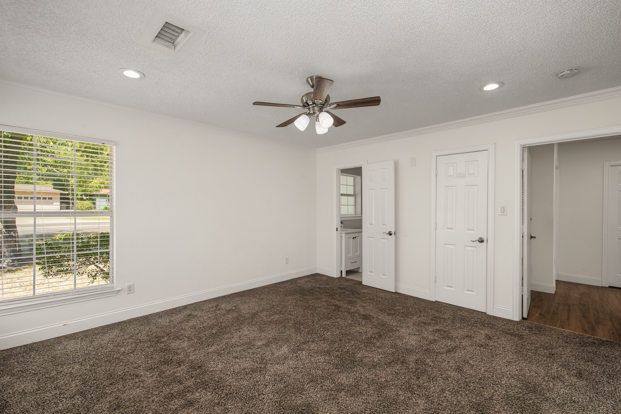 3909 Trail Lake Drive