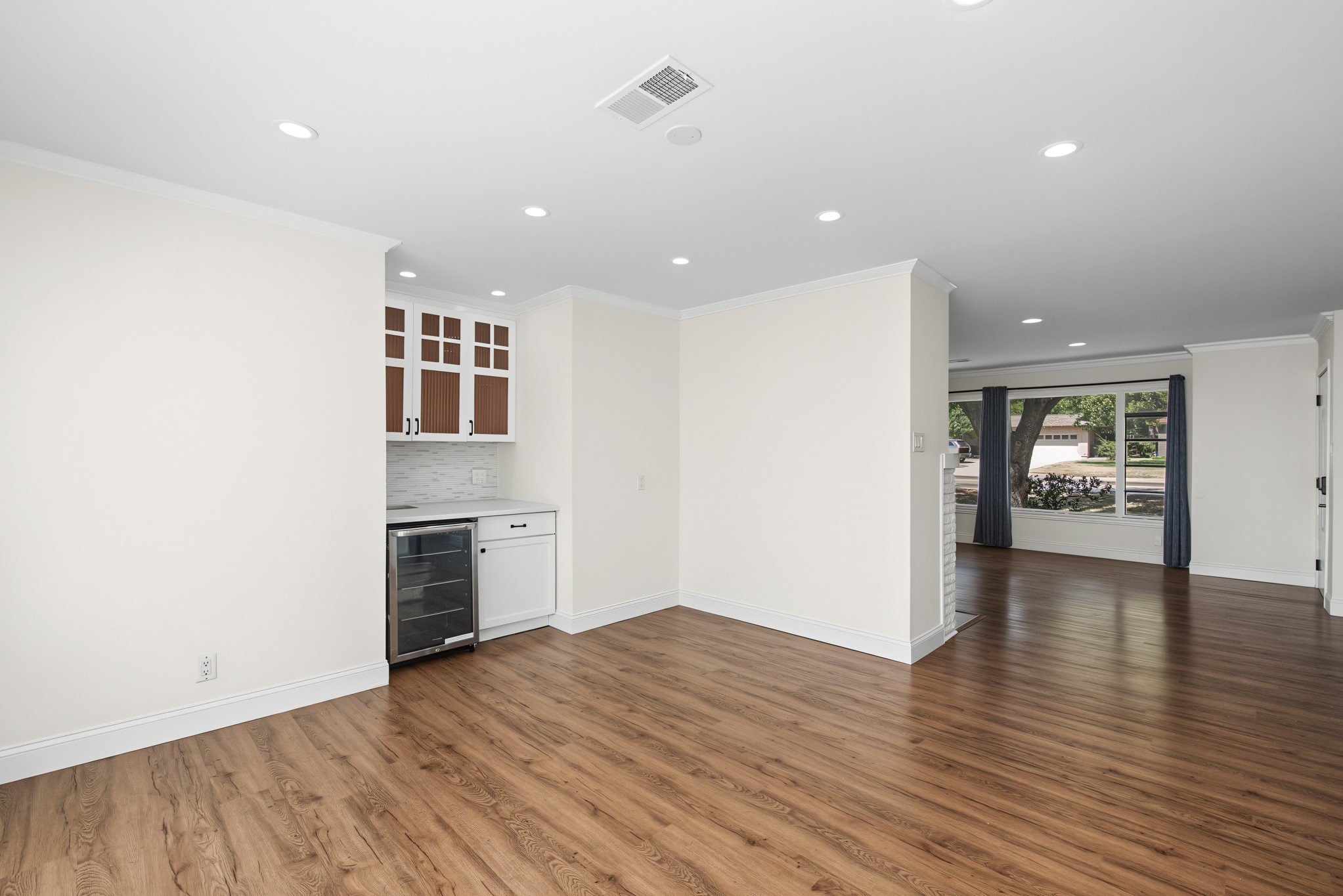 3909 Trail Lake Drive