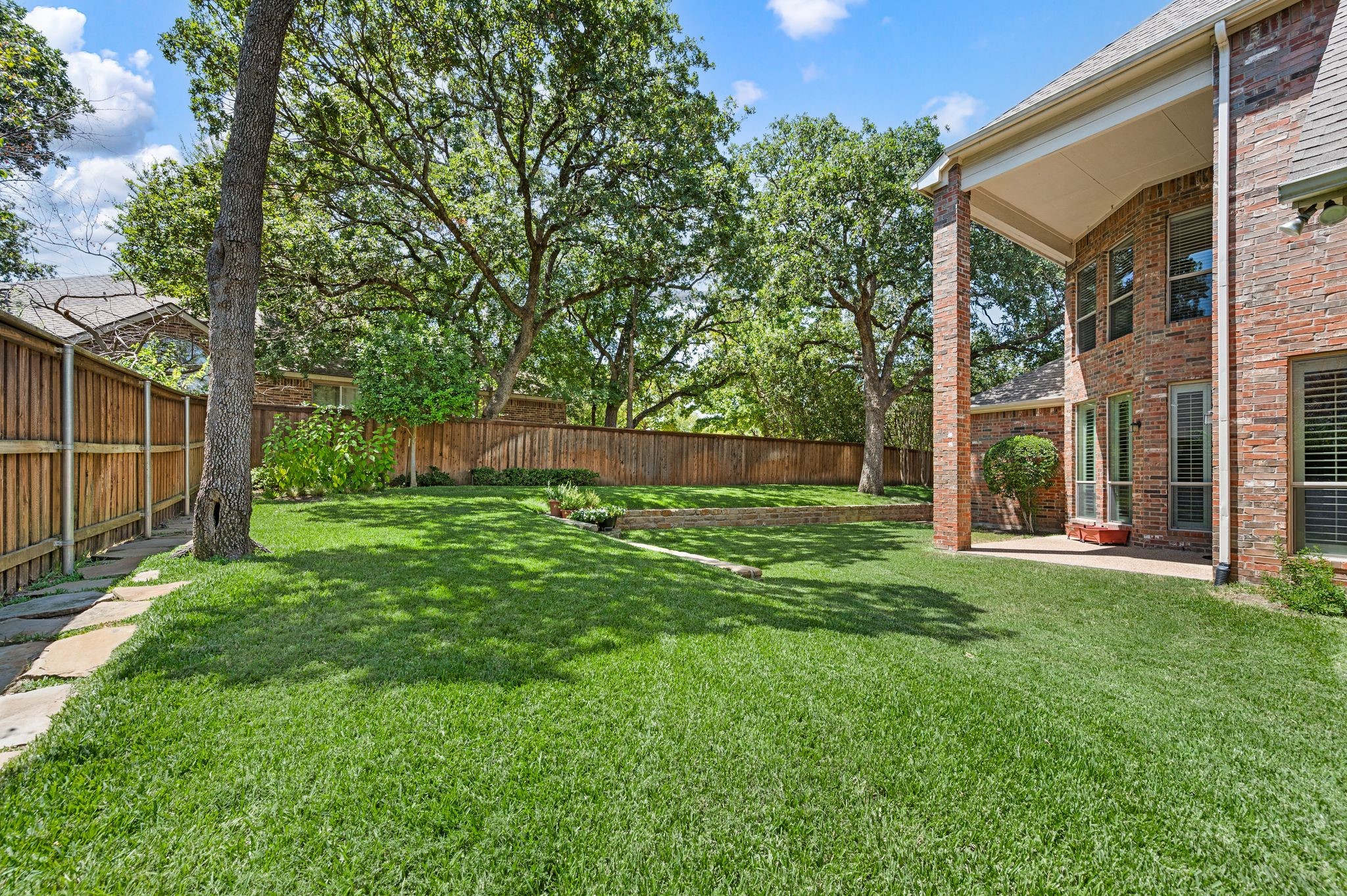 2020 Cedar Ridge Drive