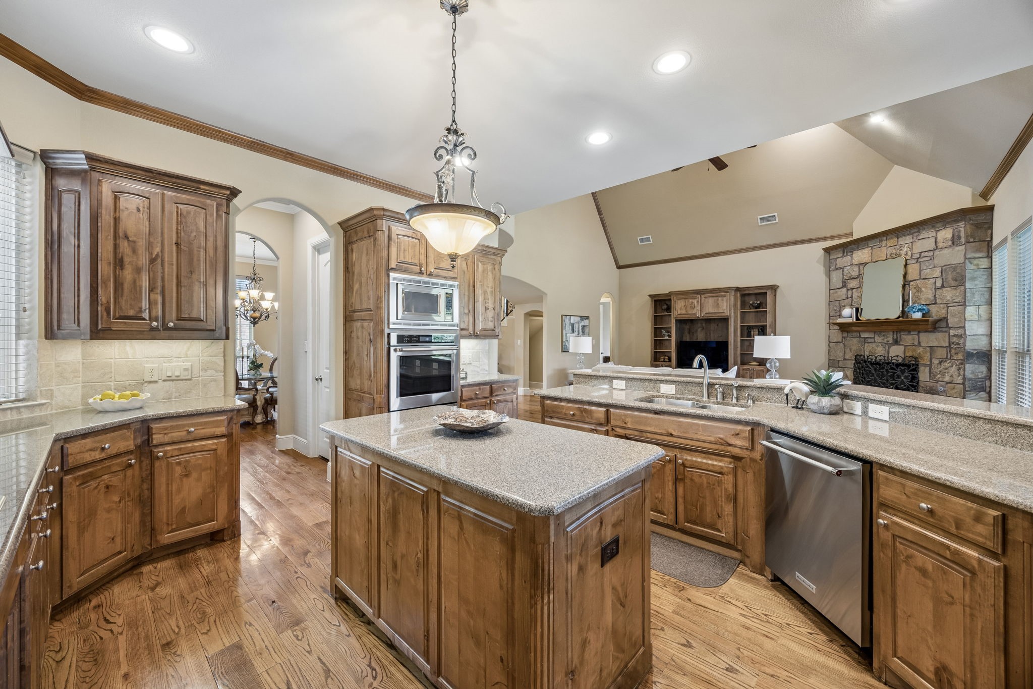 1313 Vanderbilt Drive
