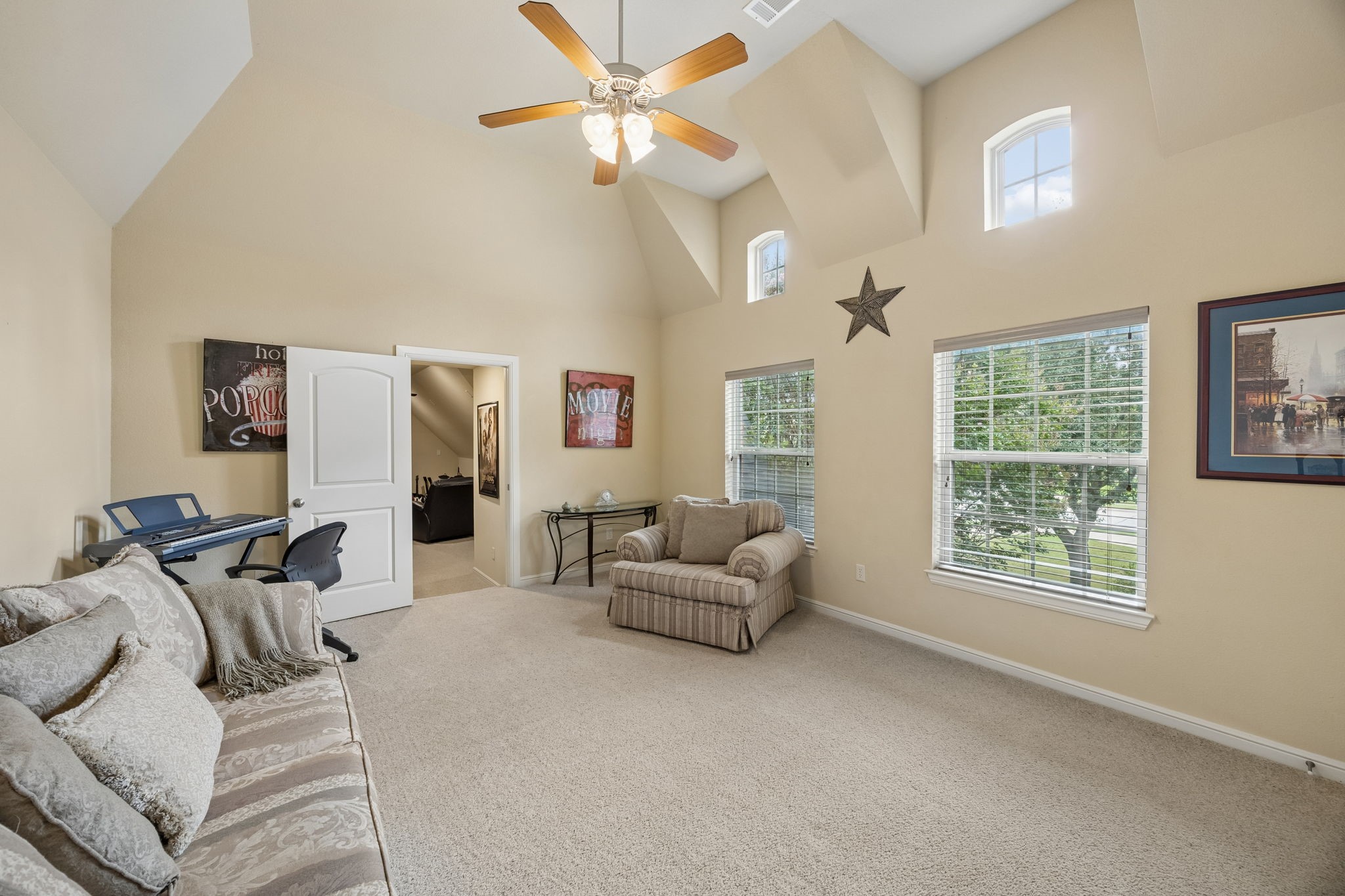 1313 Vanderbilt Drive