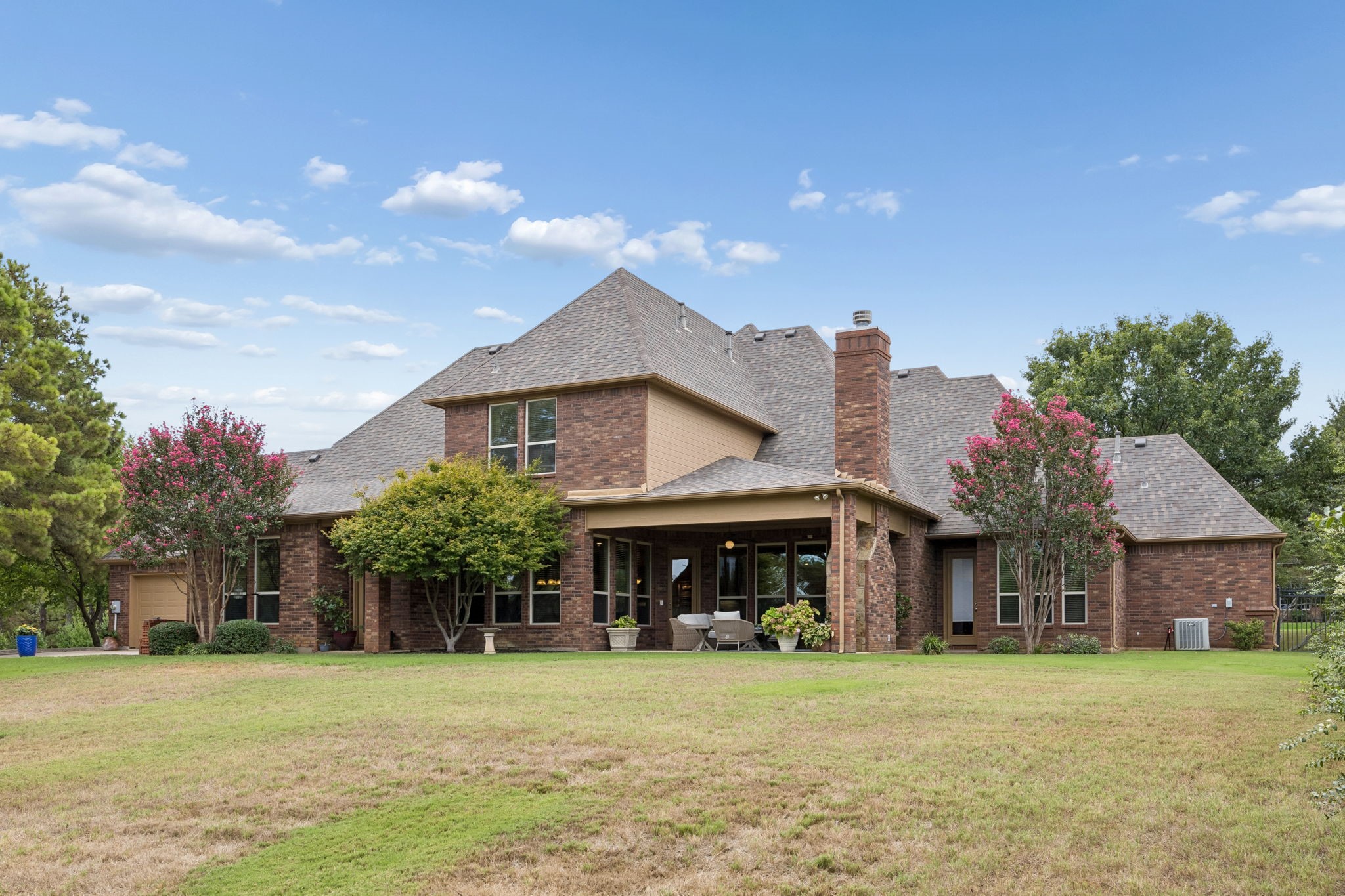 1313 Vanderbilt Drive