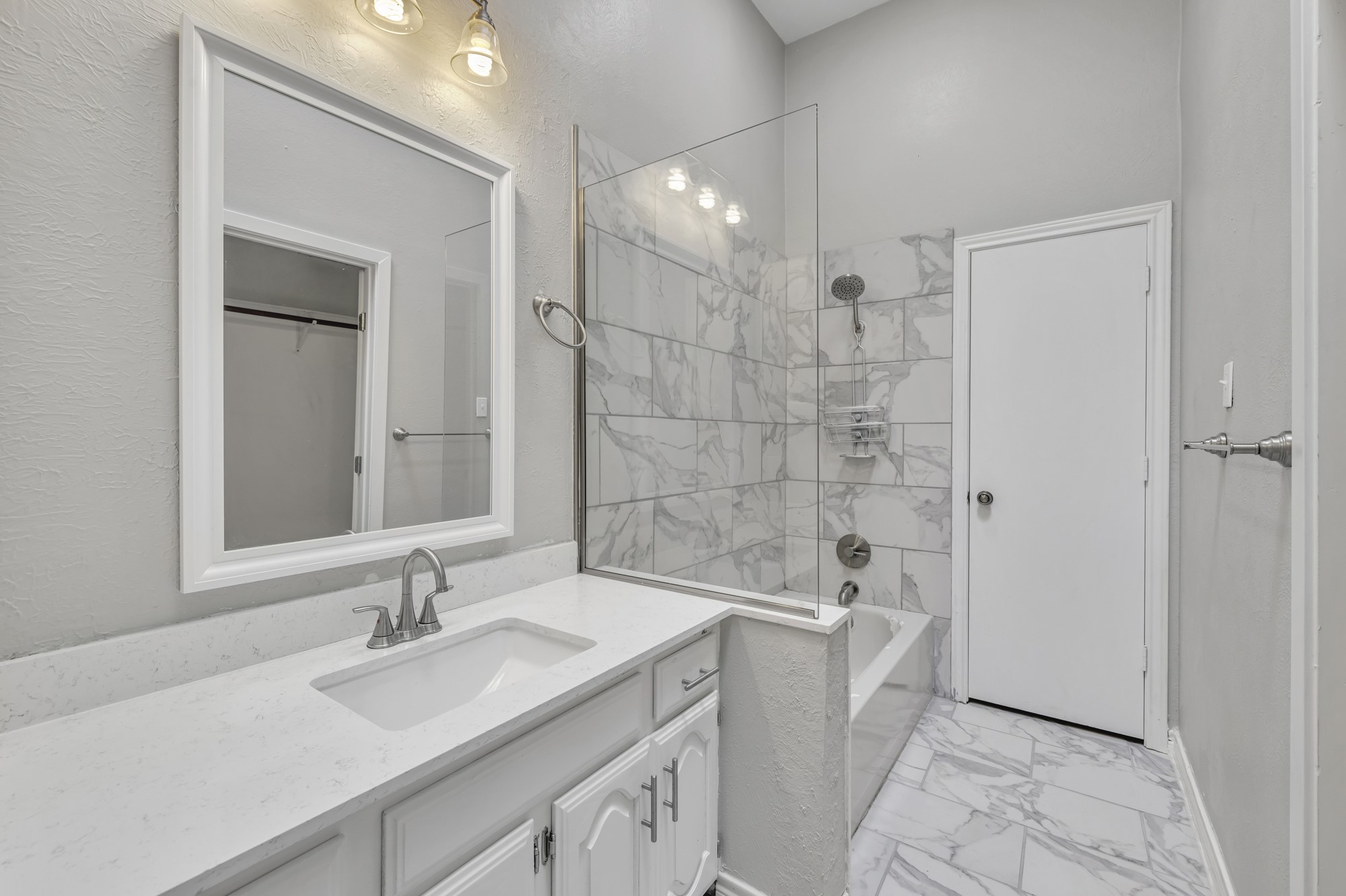 2422 Libra Drive