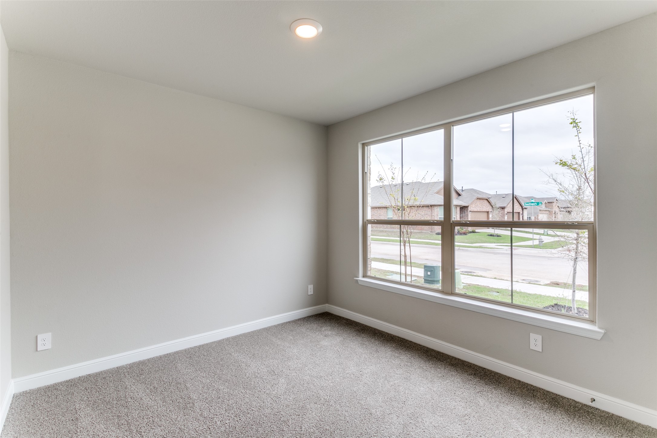 1117 Southwark Drive