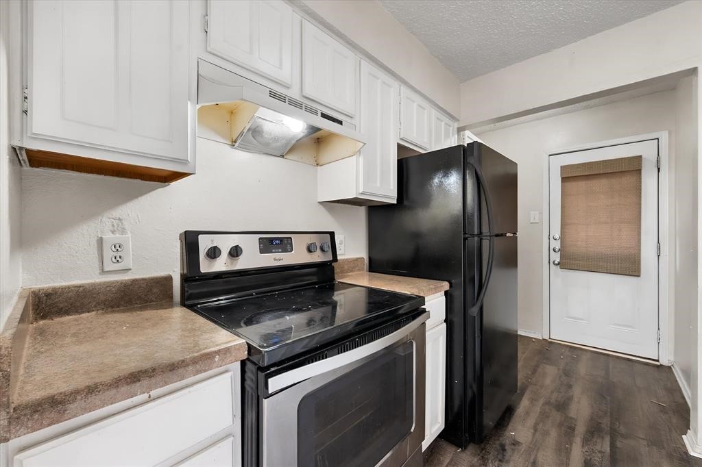708 Woodland Court