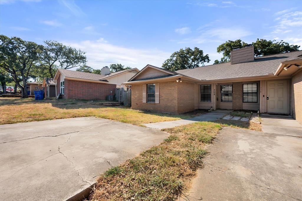 708 Woodland Court