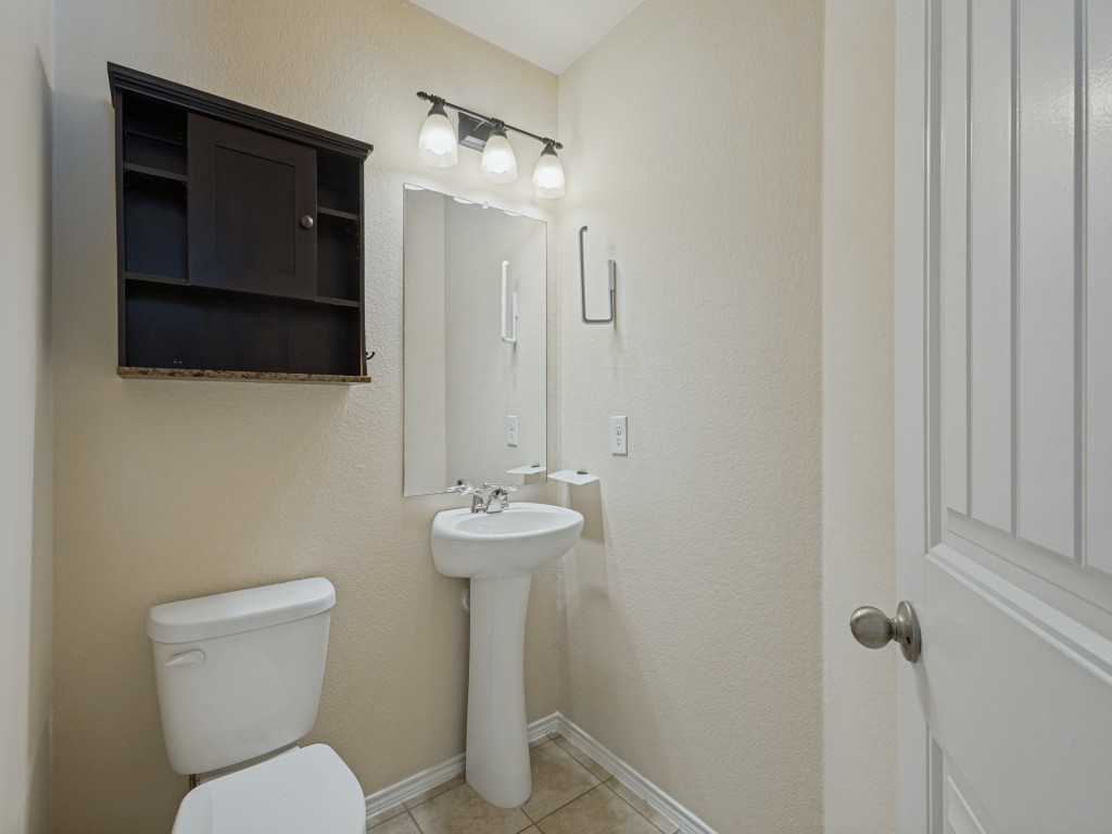 1201 Jasper Crossing