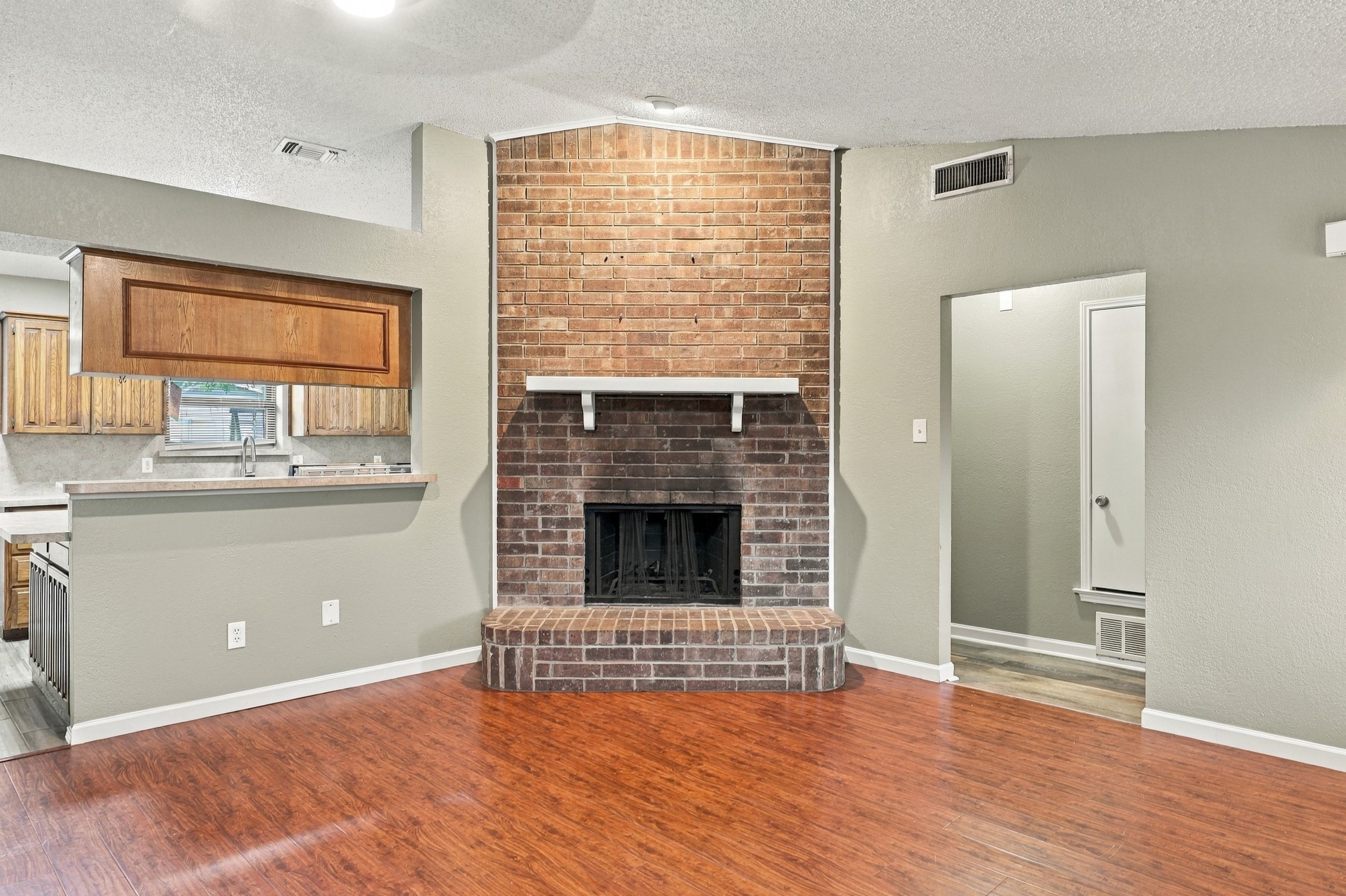 6212 Prairie Court