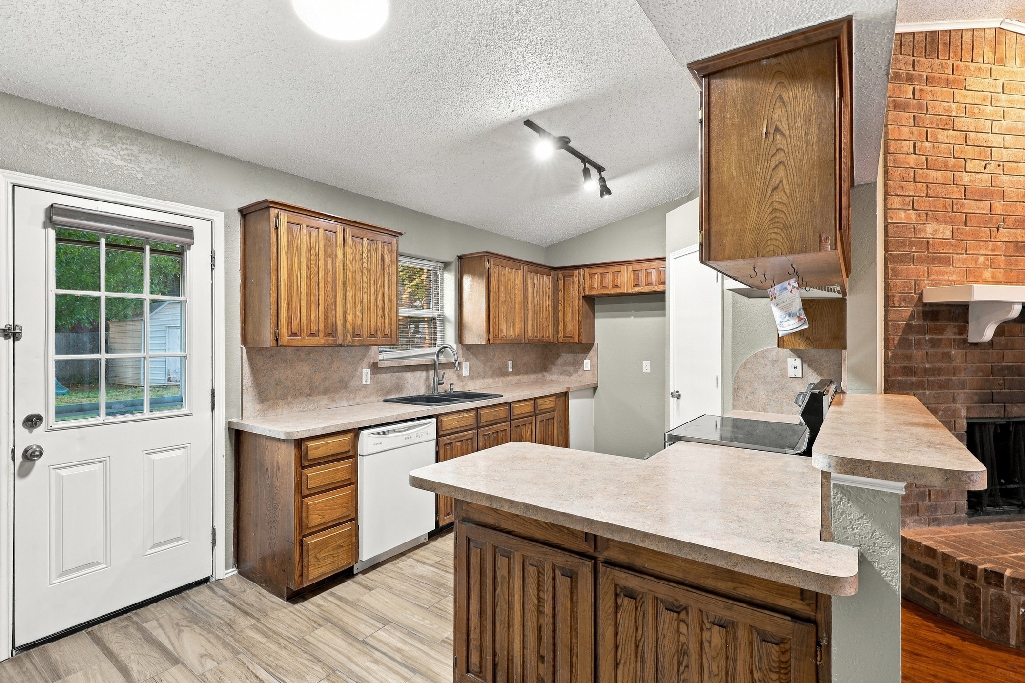 6212 Prairie Court