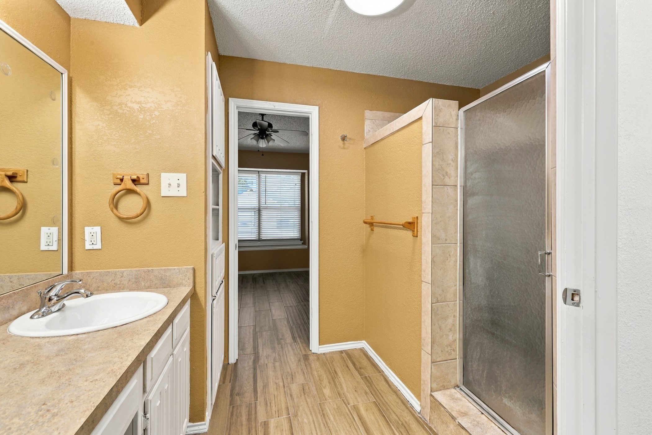 6212 Prairie Court