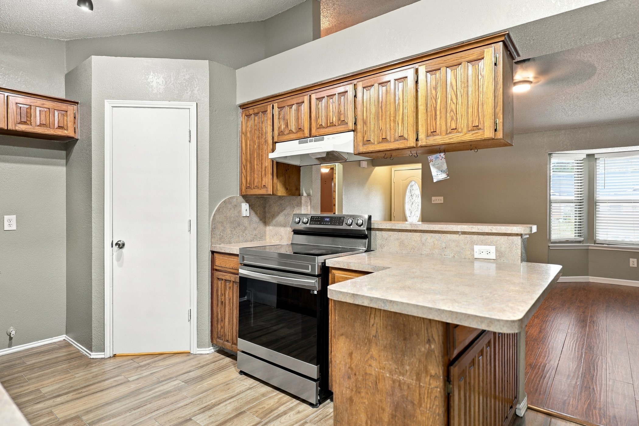 6212 Prairie Court