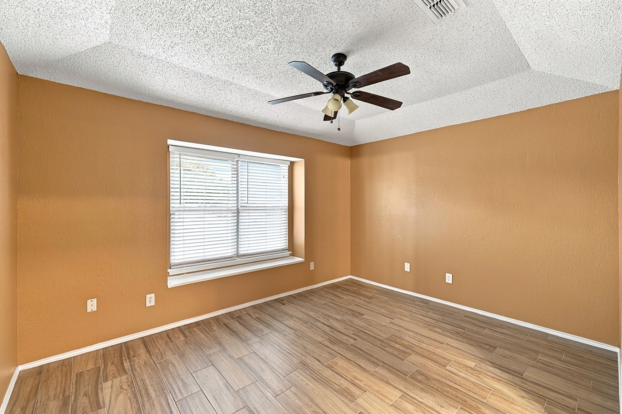 6212 Prairie Court