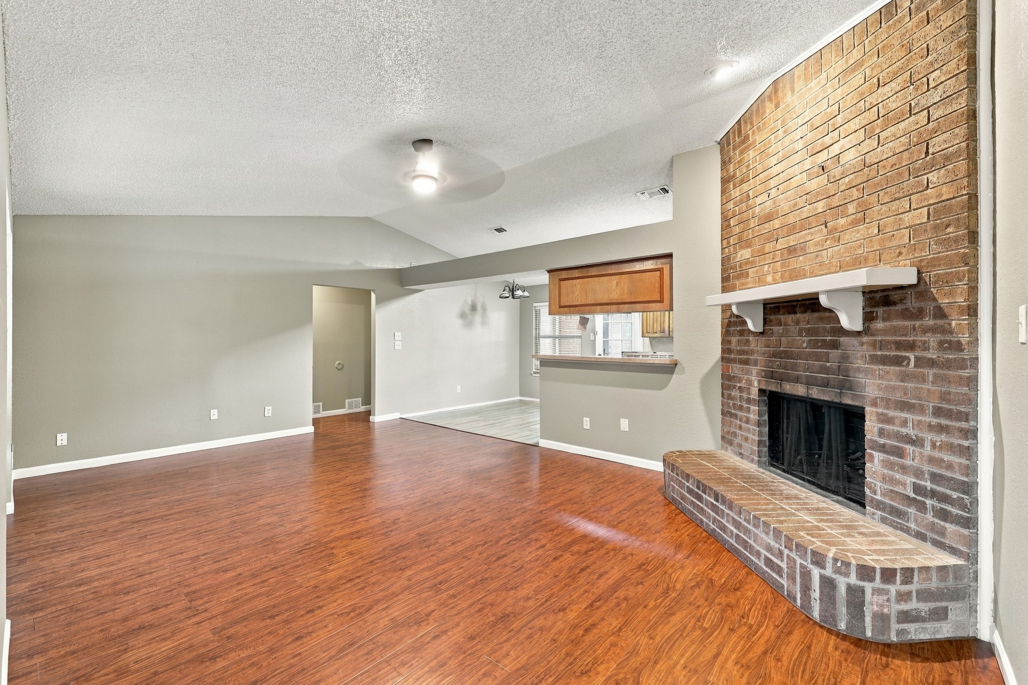 6212 Prairie Court