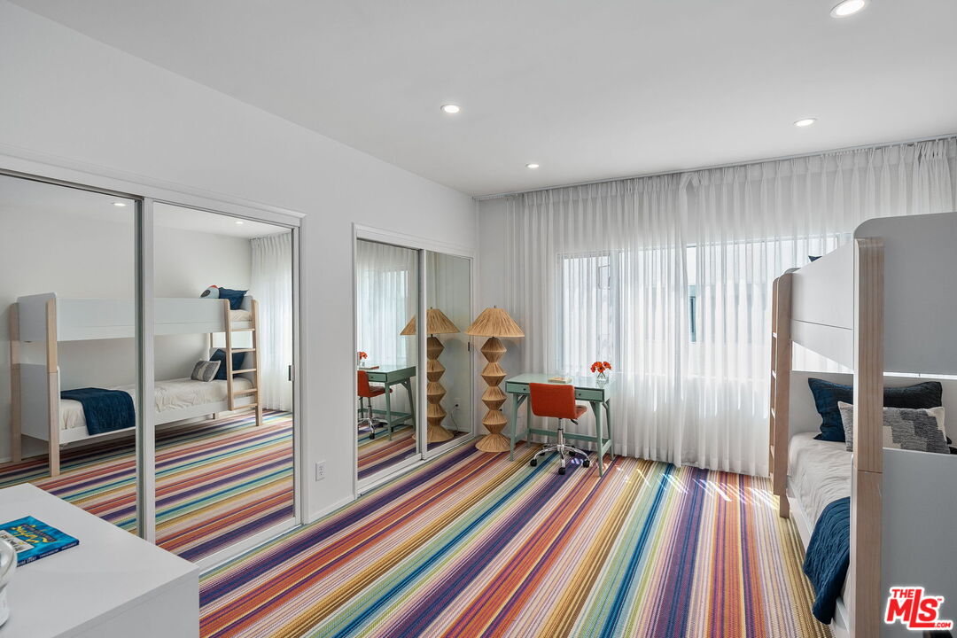 5205 Ocean Front Walk Unit: 201
