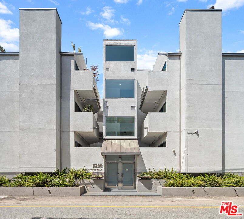 5205 Ocean Front Walk Unit: 201
