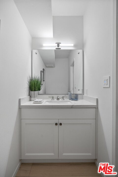 5205 Ocean Front Walk Unit: 201