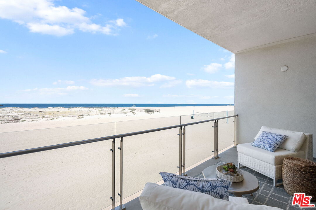 5205 Ocean Front Walk Unit: 201
