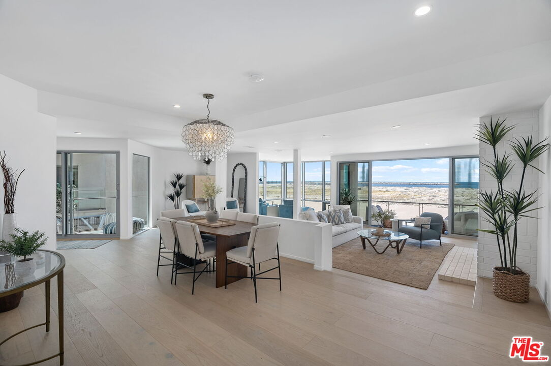 5205 Ocean Front Walk Unit: 201